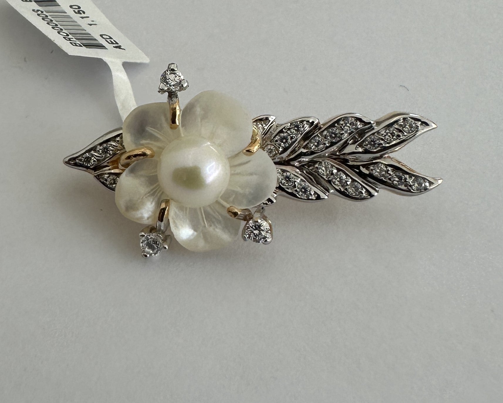 Pearl 14k rose gold brooch