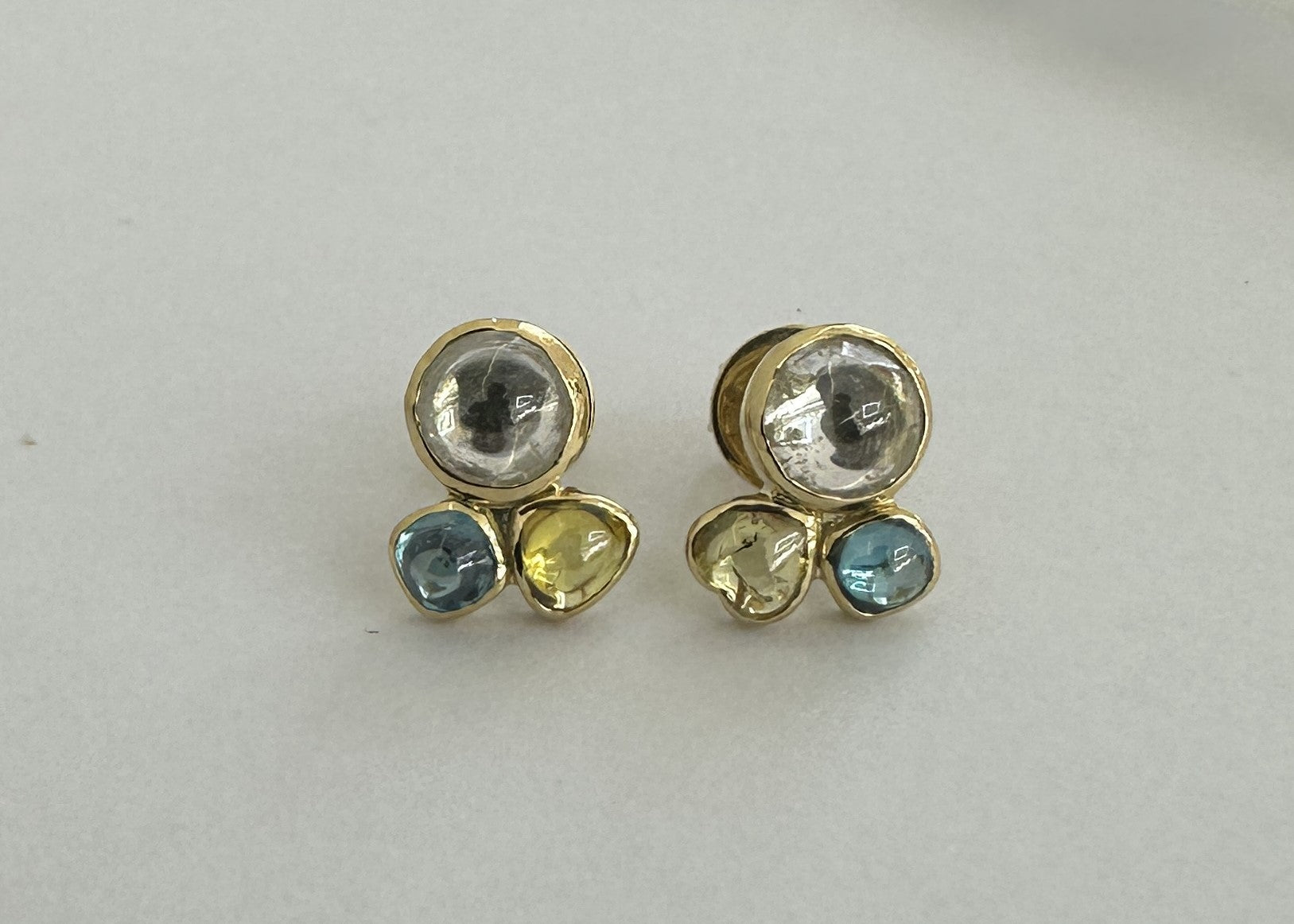 2.41 ct 18K Yellow Gold Diamond Earrings
