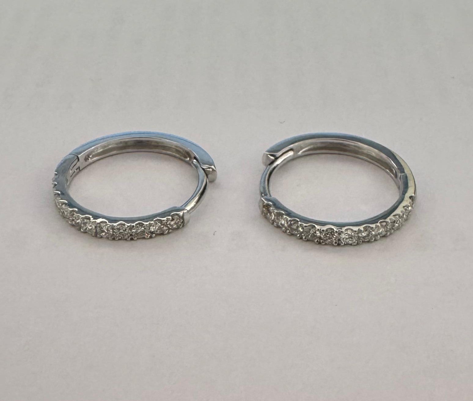 0.37 ct 18K White Gold Diamond Earrings