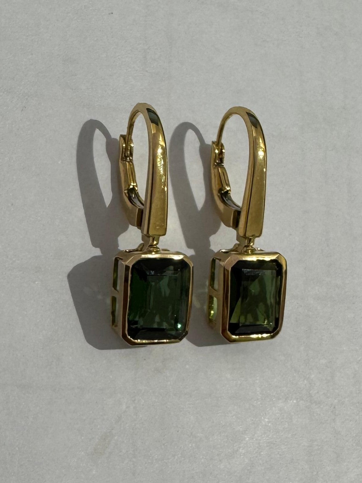 18K Yellow Gold Green Garnet Earrings