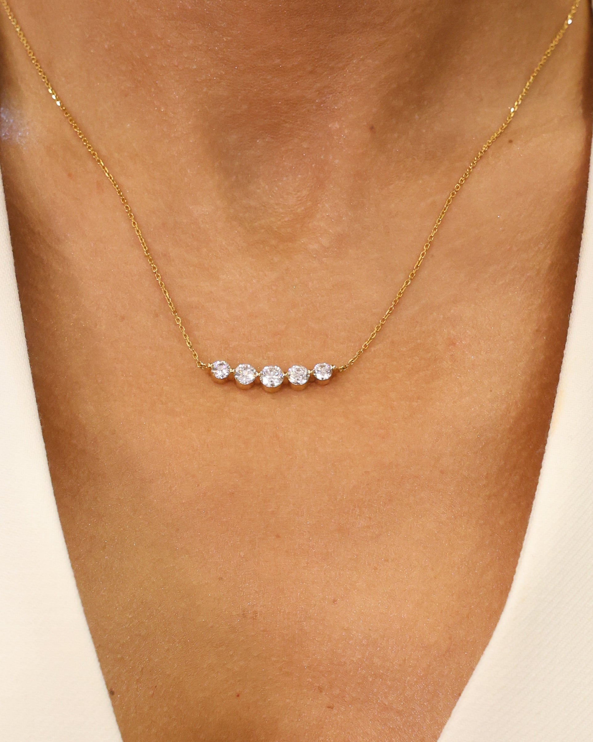 FIVE DIAMOND NECKLACE