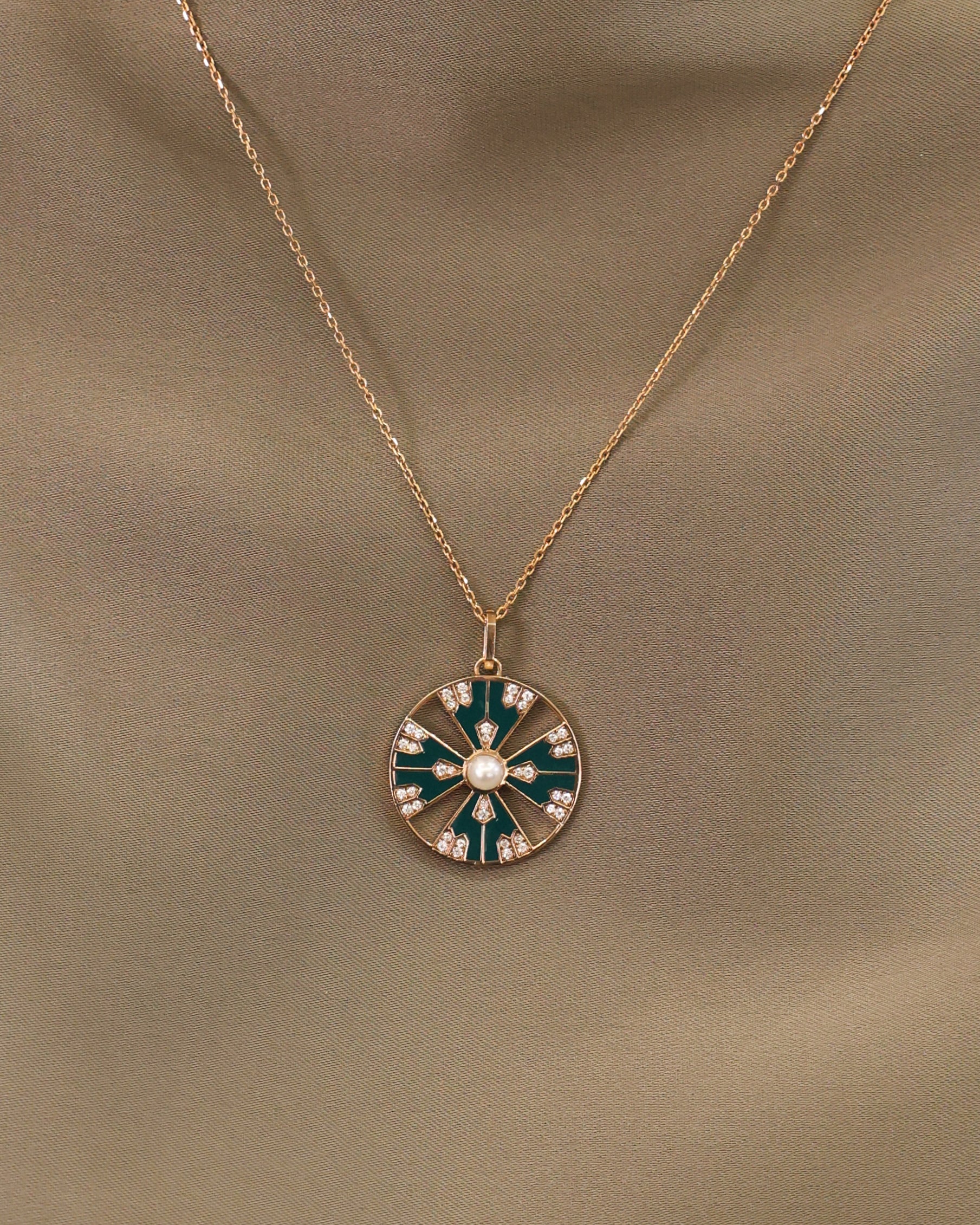 STAR ENAMEL NECKLACE