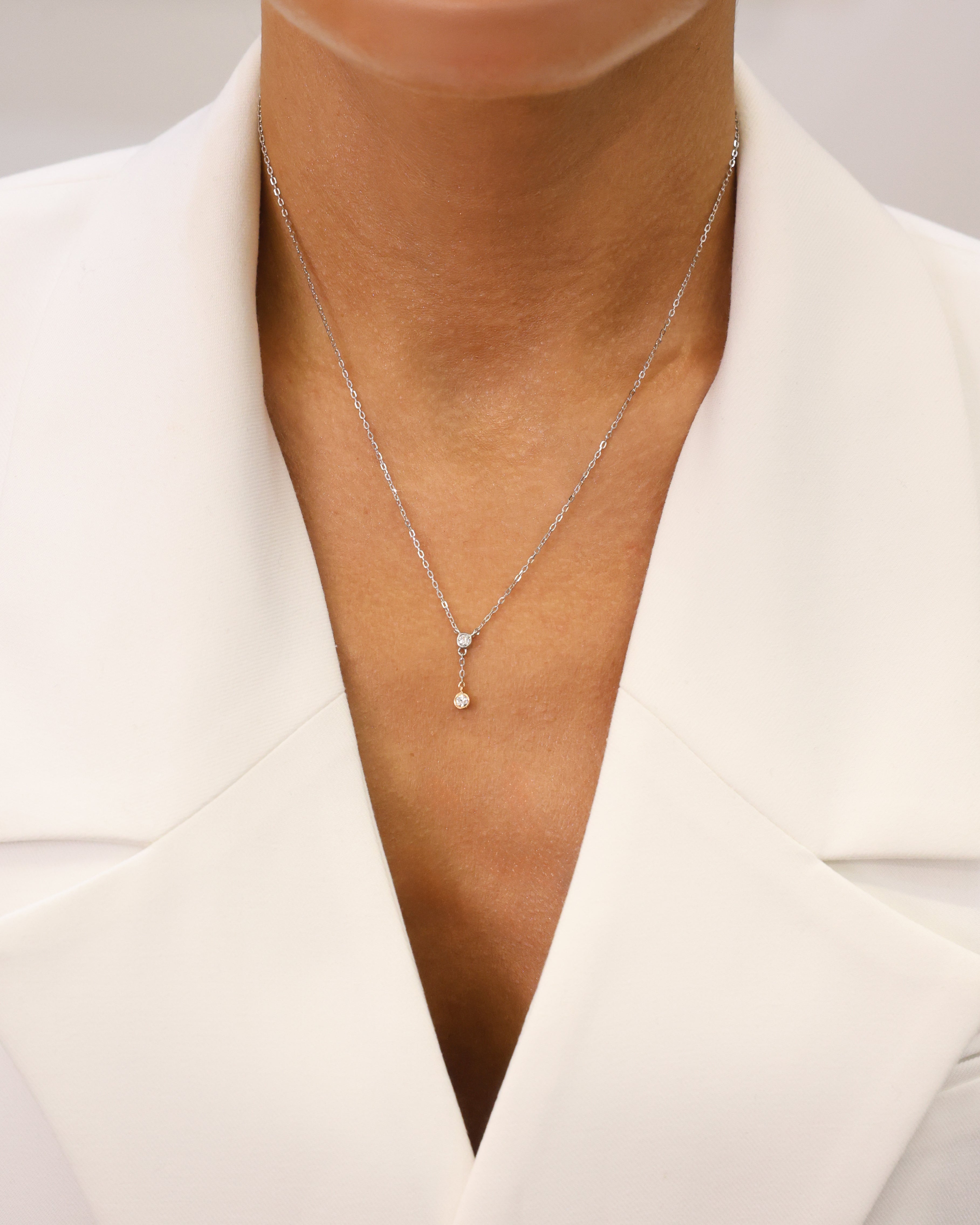DAINTY NATURAL DIAMOND NECKLACE