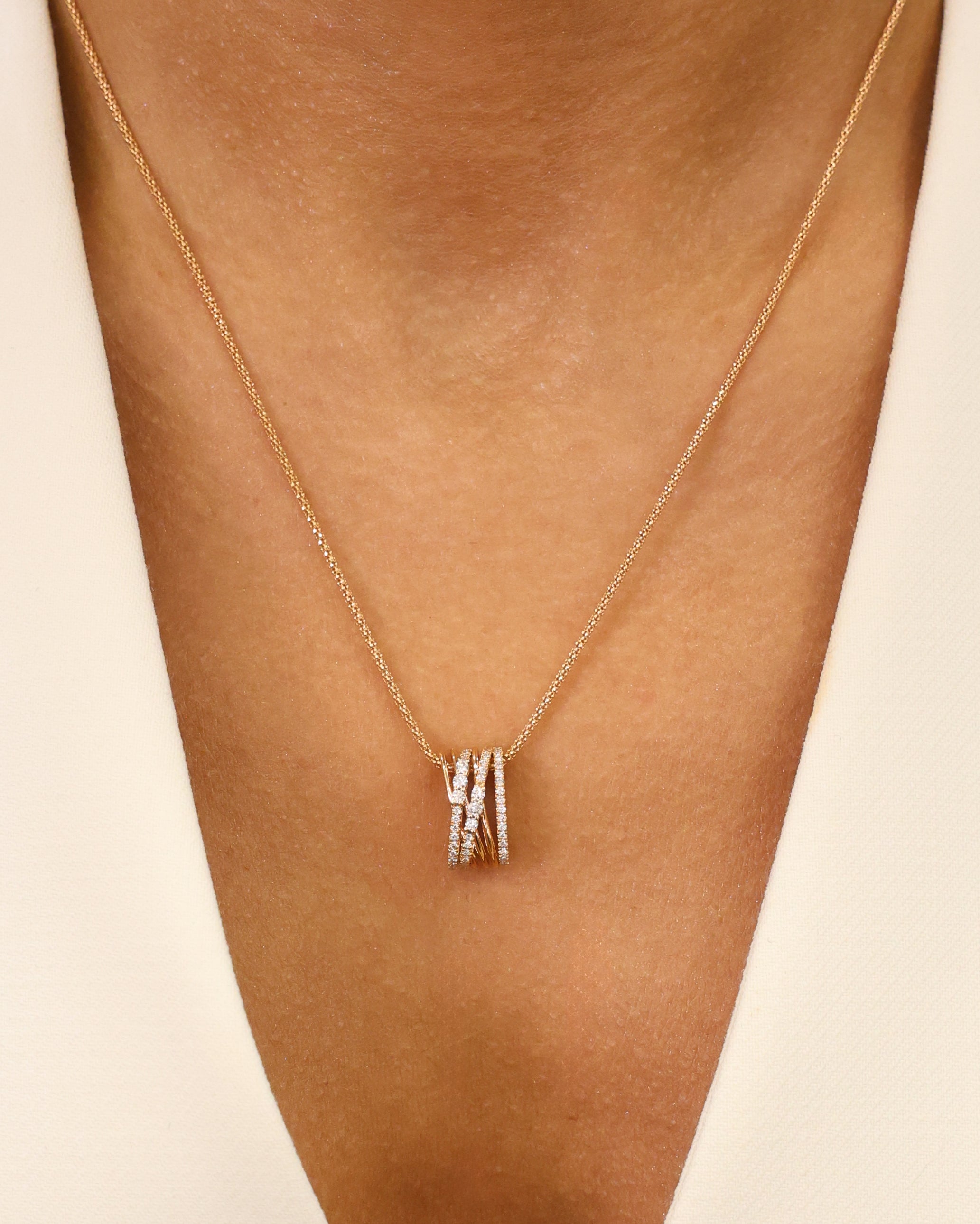 FASHION NATURAL DIAMOND PENDANT