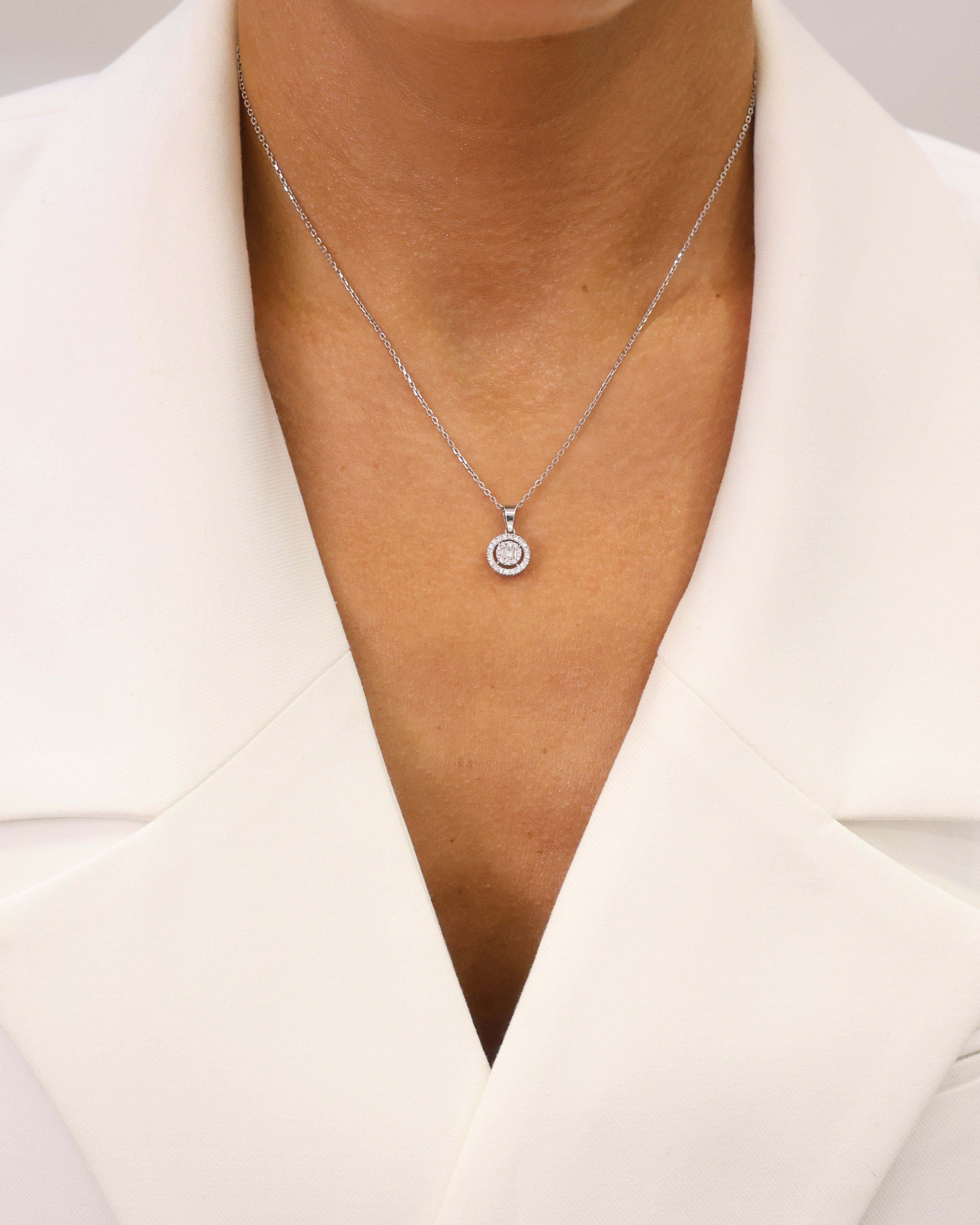 ROUND PENDANT NATURAL DIAMOND