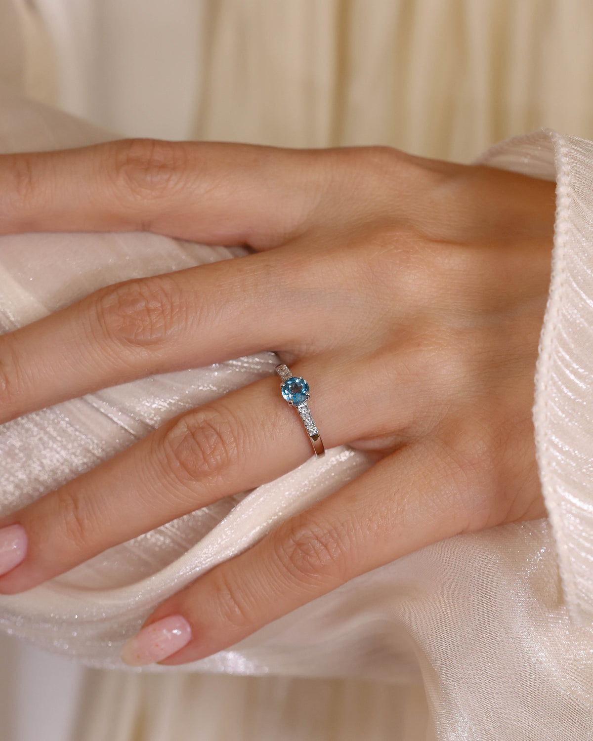 Round Blue Topaz and Diamond Solitaire Ring in 18K White Gold, 0.61 ct