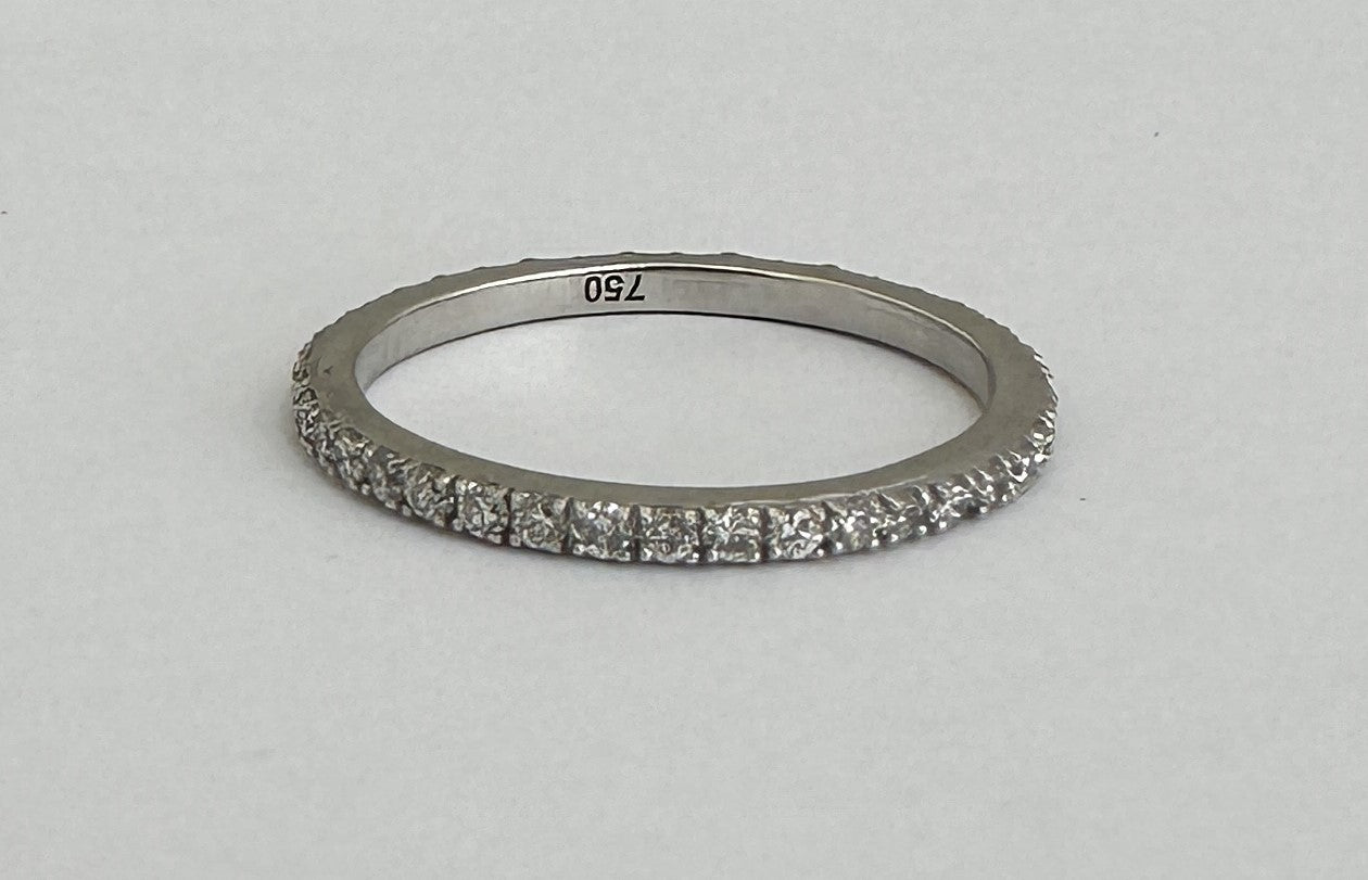 0.57 ct diamond 18k white gold ring