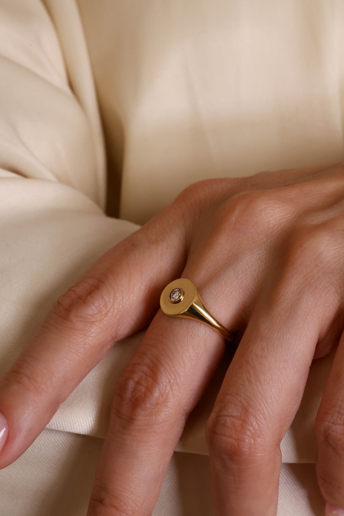 Round Diamond Bezel Setting Signet Ring in 18K Yellow Gold – view 2
