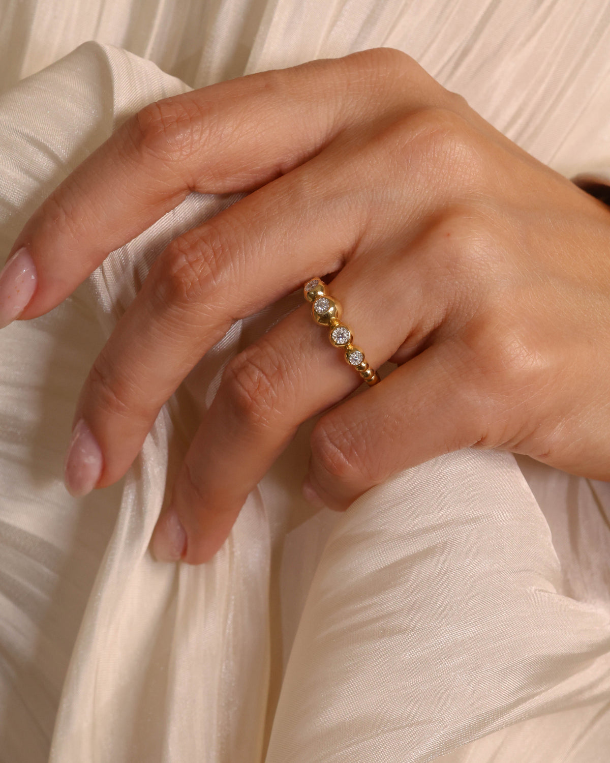 0.15 ct Natural Diamond Station Ring in 18K Yellow Gold