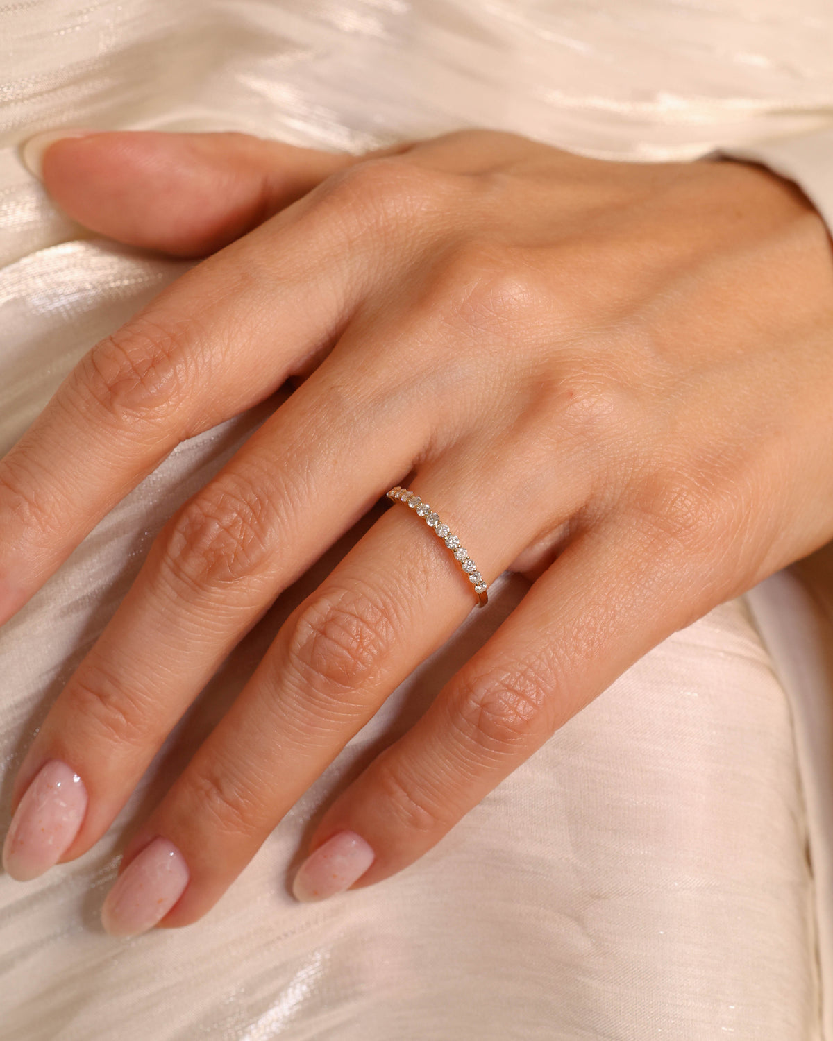 0.30 ct Natural Diamond Shared-Prong Band in 18K Yellow Gold – view 2
