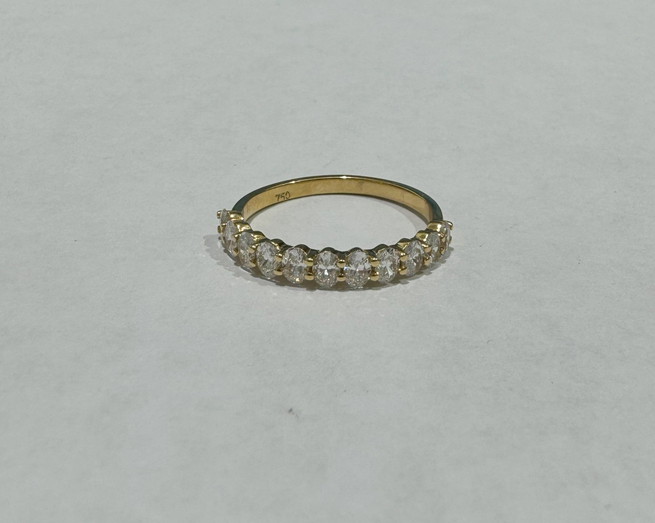 0.91 ct oval cut diamond 18k yellow gold ring