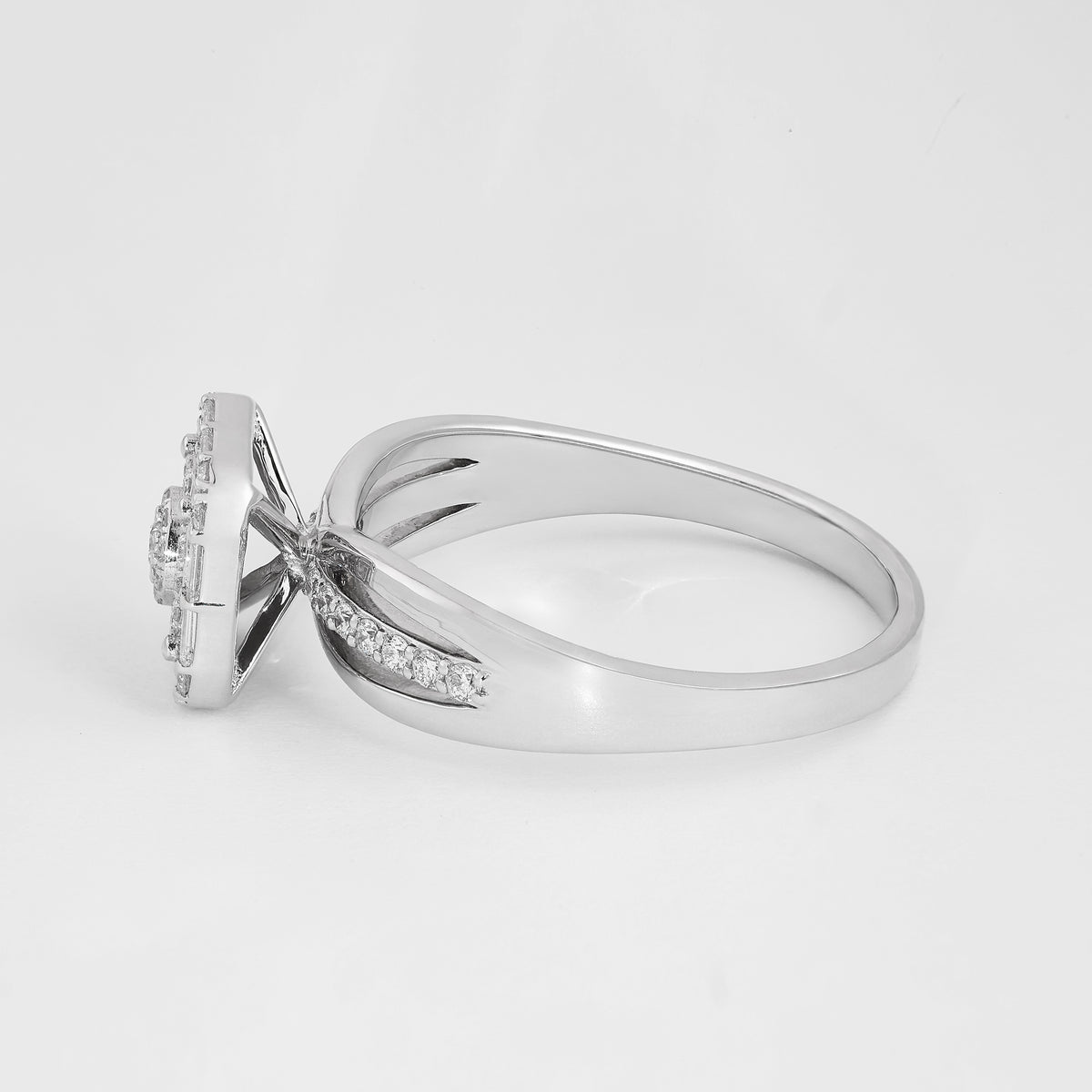 Baguette and Round Diamond Geometric Halo Ring in 18K White Gold – view 4