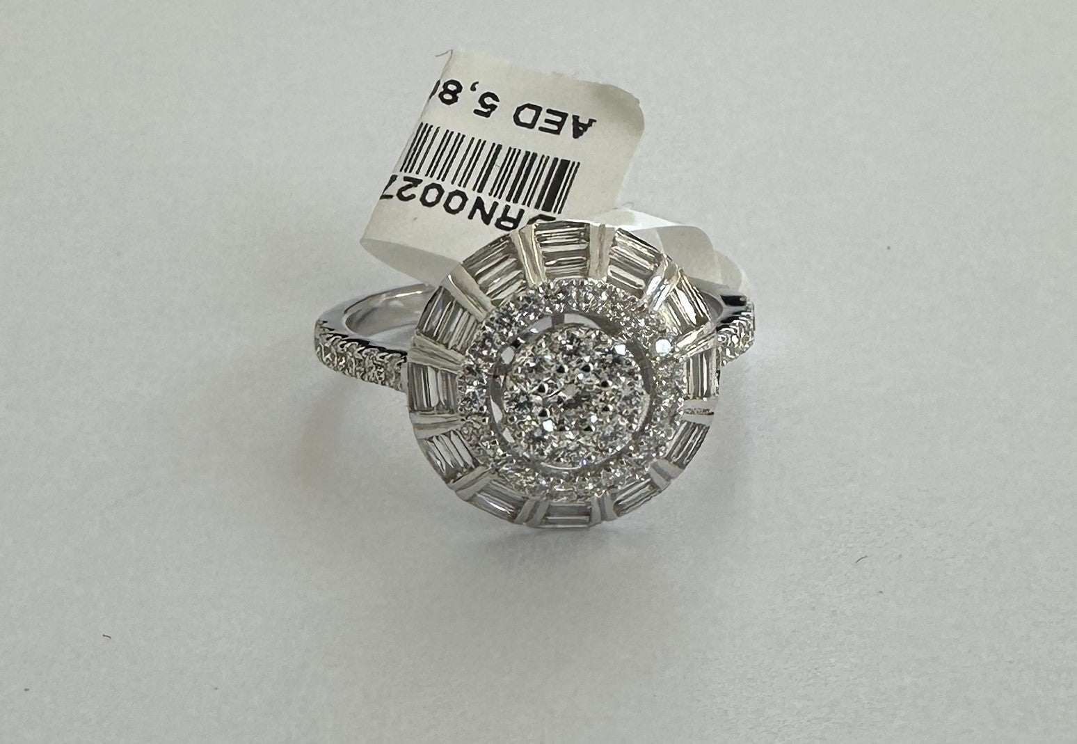 0.92 ct baguette cut diamond 18k white gold ring