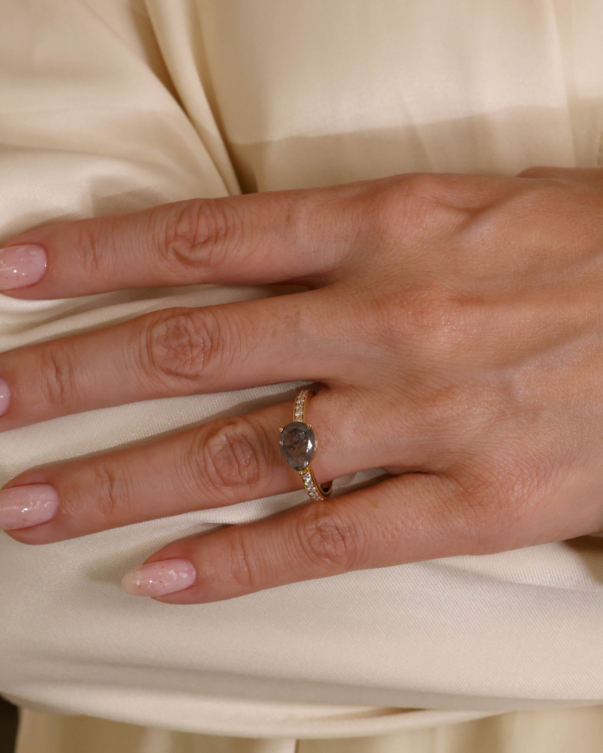 Pear-Cut Salt & Pepper Diamond Pavé Ring in 18K Yellow Gold, 2.35 ct