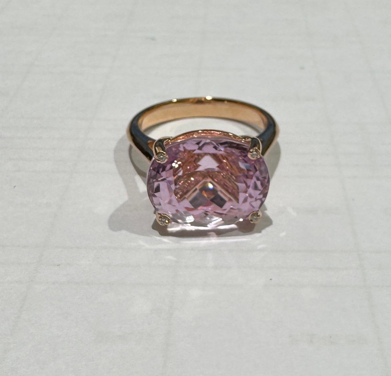 0.02 ct Diamond and 12.43 ct Kunzite Ring in 18K Rose Gold