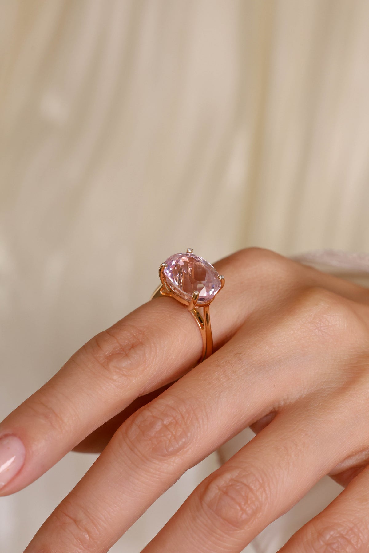 Oval Kunzite Solitaire Ring in 18K Rose Gold – view 2