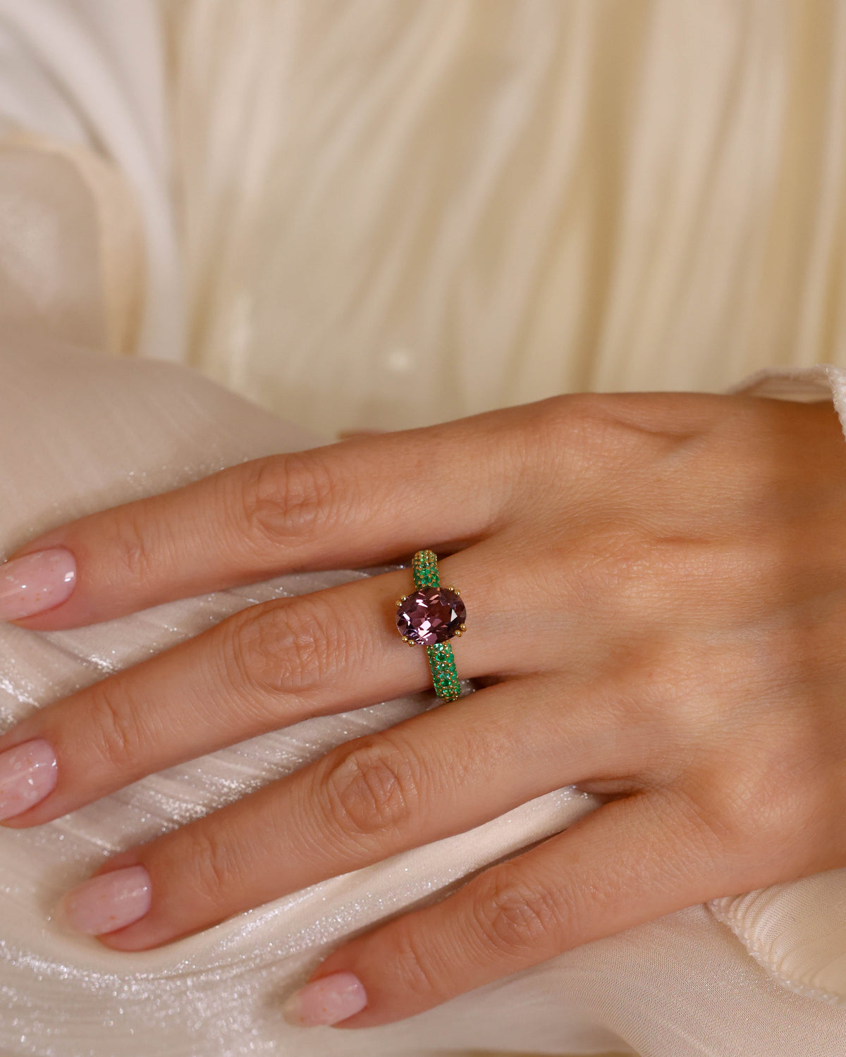 Amethyst and Emerald Pavé Ring in 18K Yellow Gold, 2.97 ct