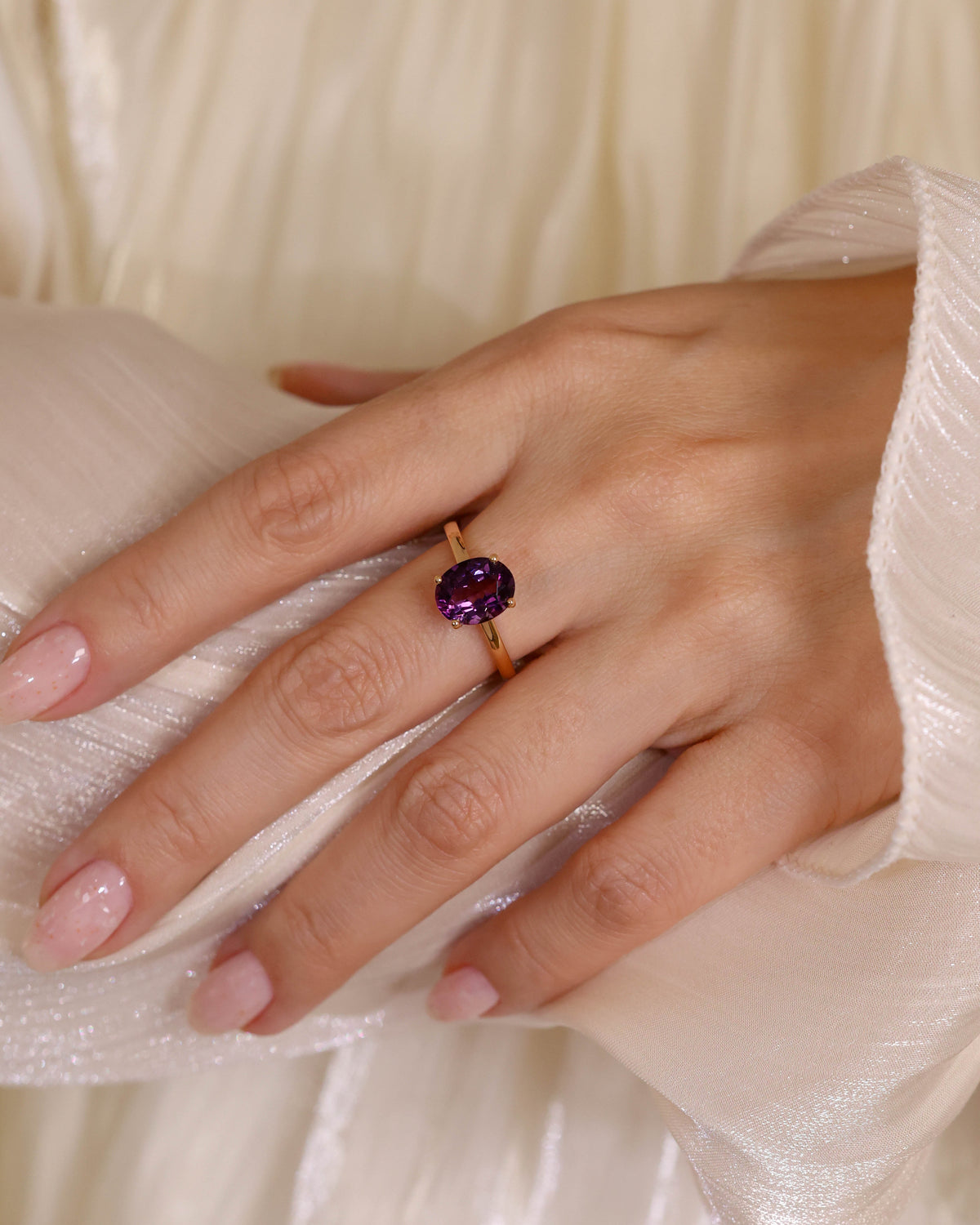 Amethyst Solitaire Ring in 18K Rose Gold, 2.84 ct