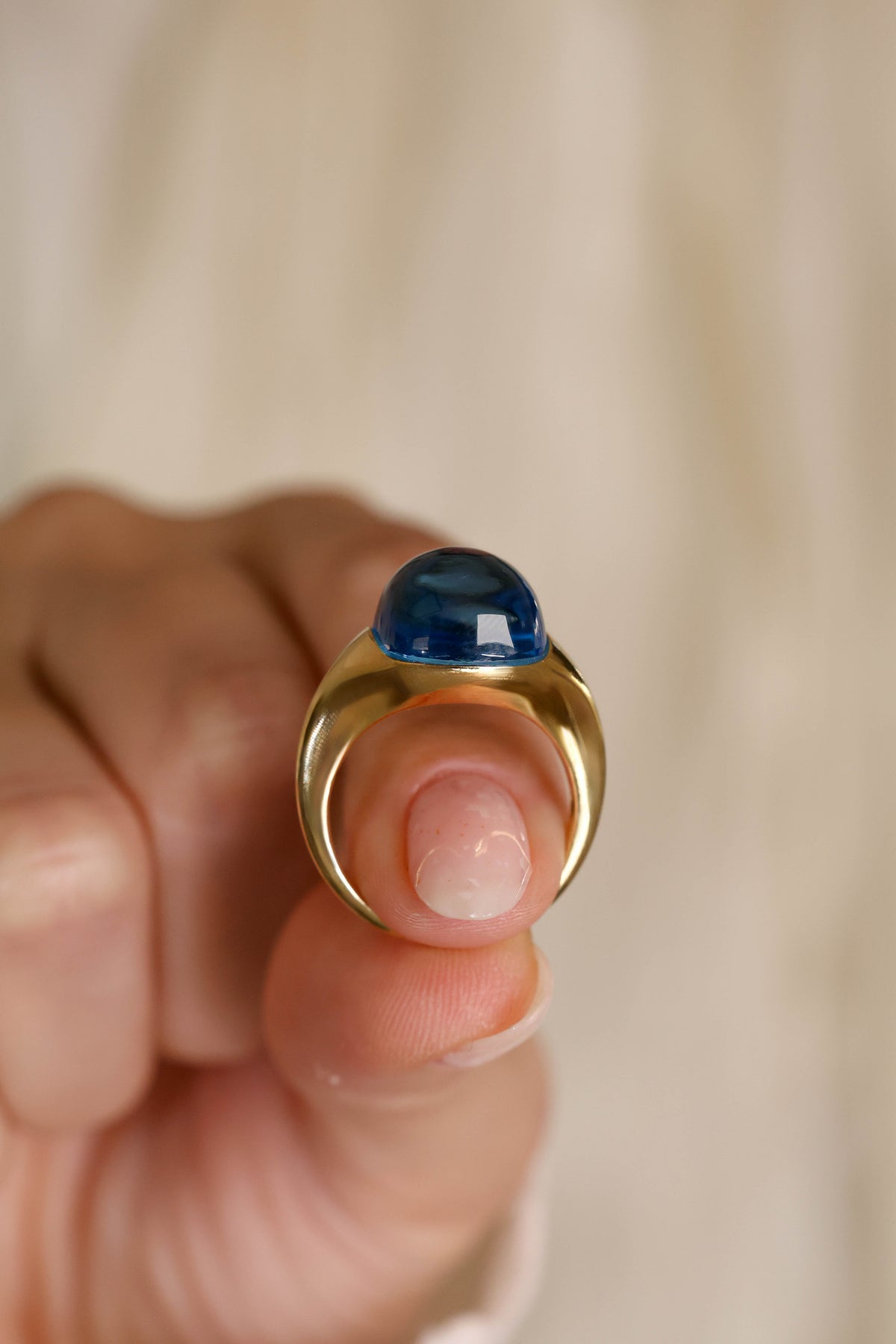 Cabochon Blue Topaz Ring in 18K Yellow Gold – view 2