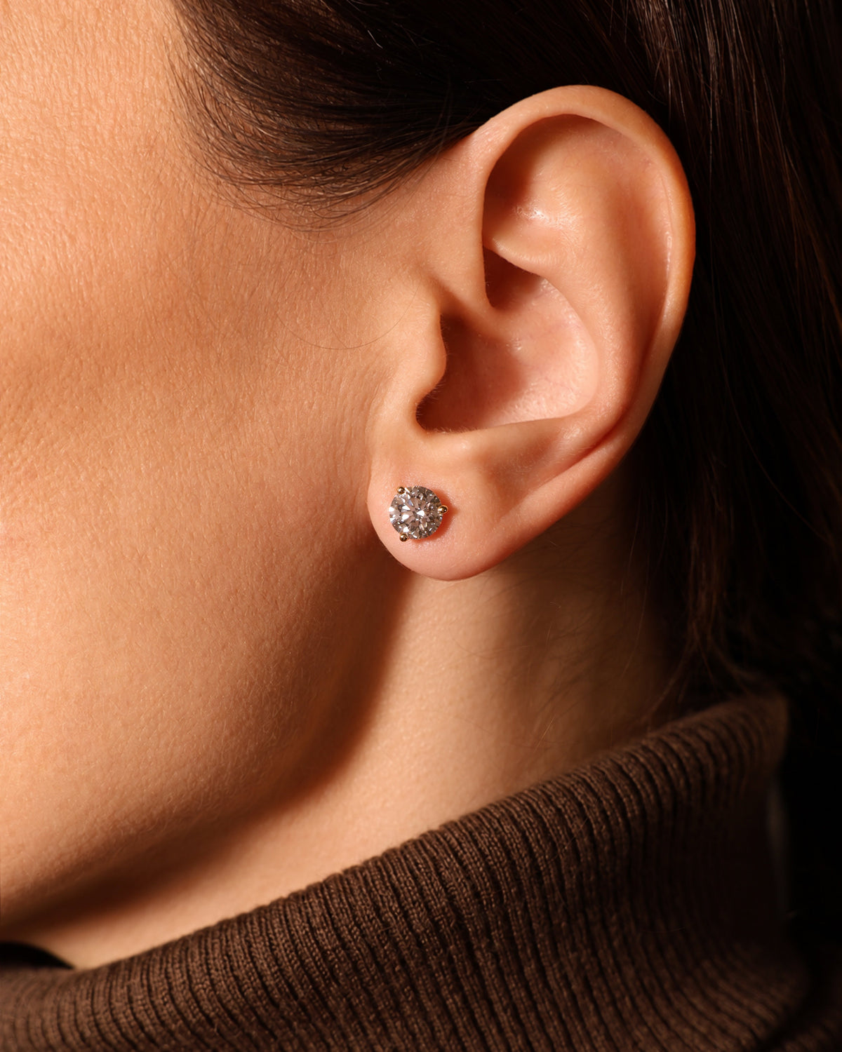 2 ct Round Lab Diamond Studs, Martini 4-Prong, 18K Yellow Gold, worn on ear – STD-100-LAB-RD-M4-Y