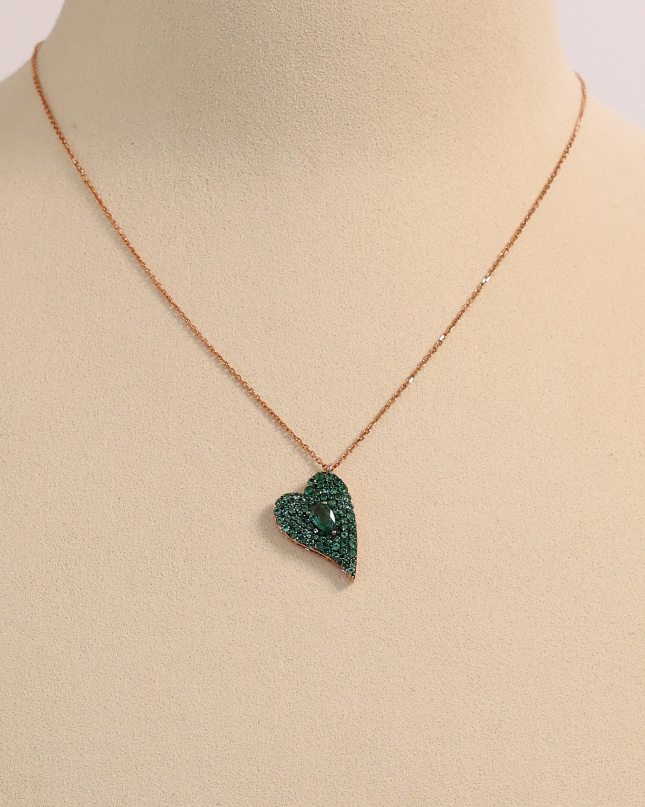 EMERALD HEART NECKLACE