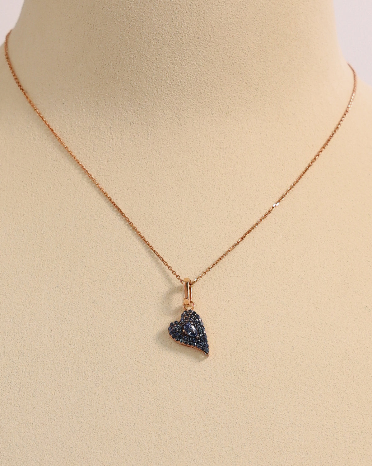BLUE SAPPHIRE HEART NECKLACE