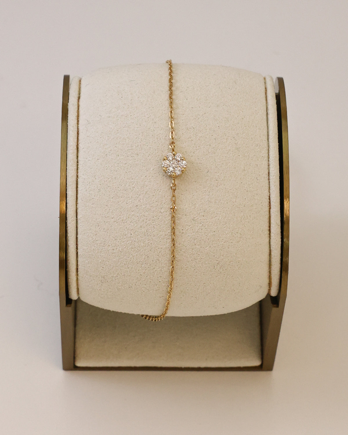 Natural Diamond Flower Bracelet in 18K Yellow Gold, 0.17 ct