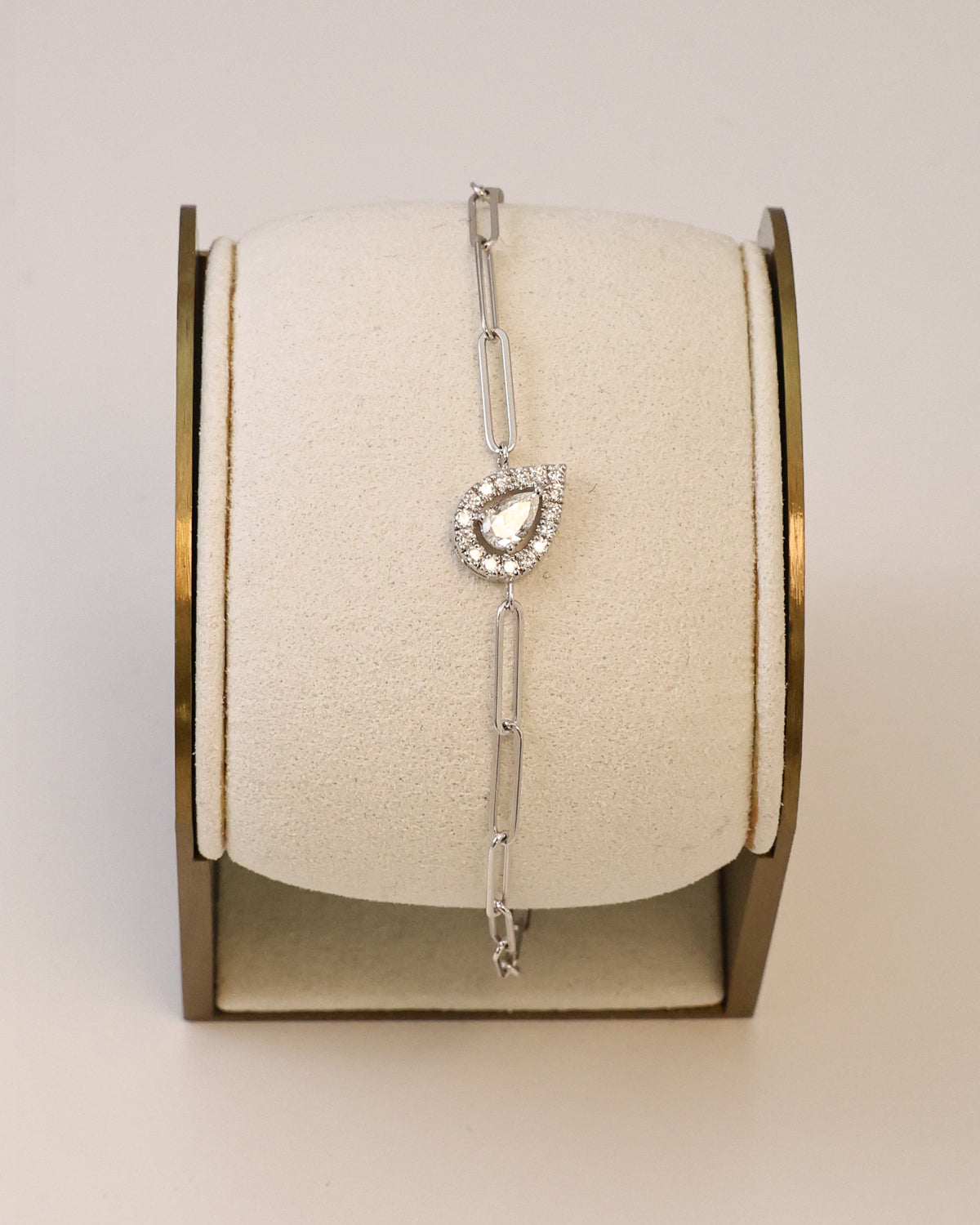 Natural Diamond Pear Motif Link Bracelet in 18K White Gold
