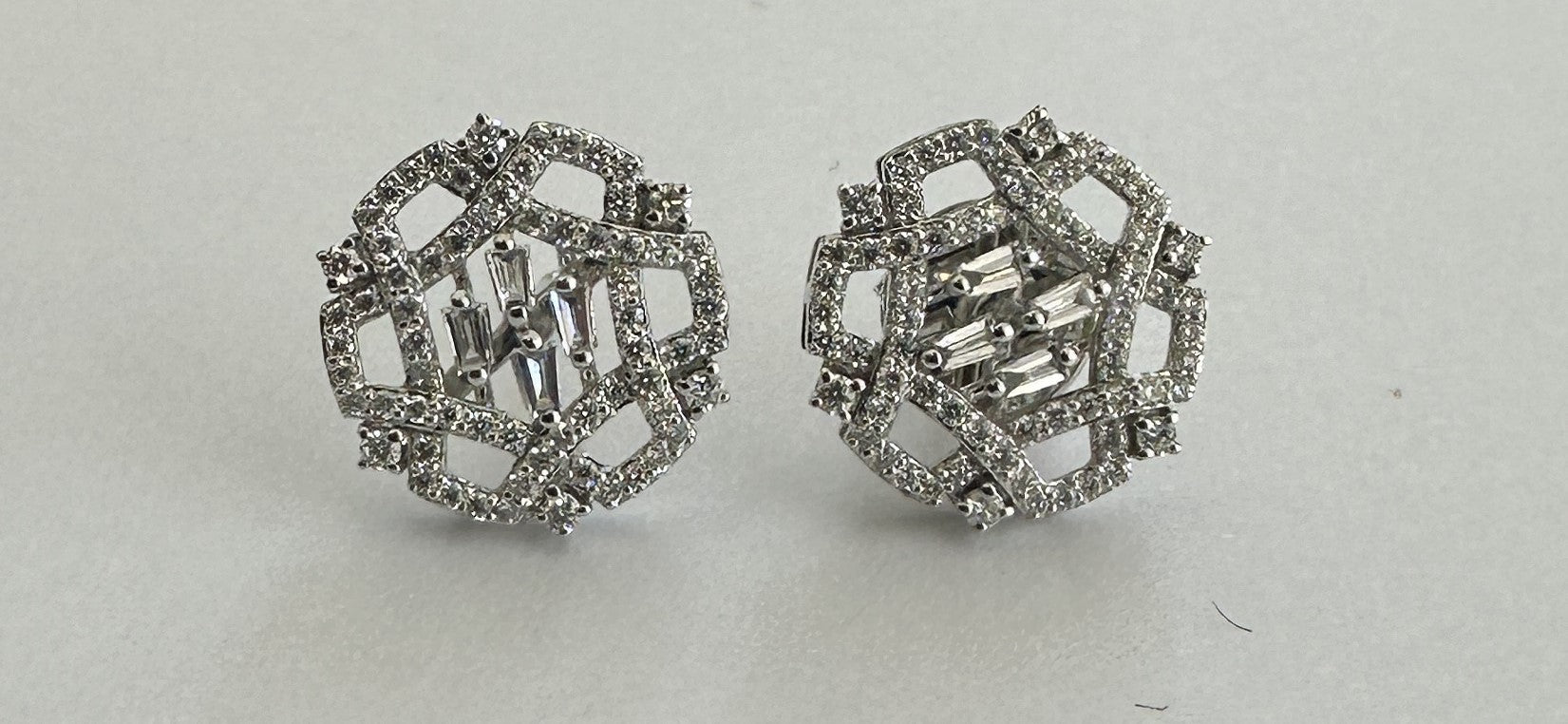 0.45 ct 18K White Gold Net Diamond Stud Earrings