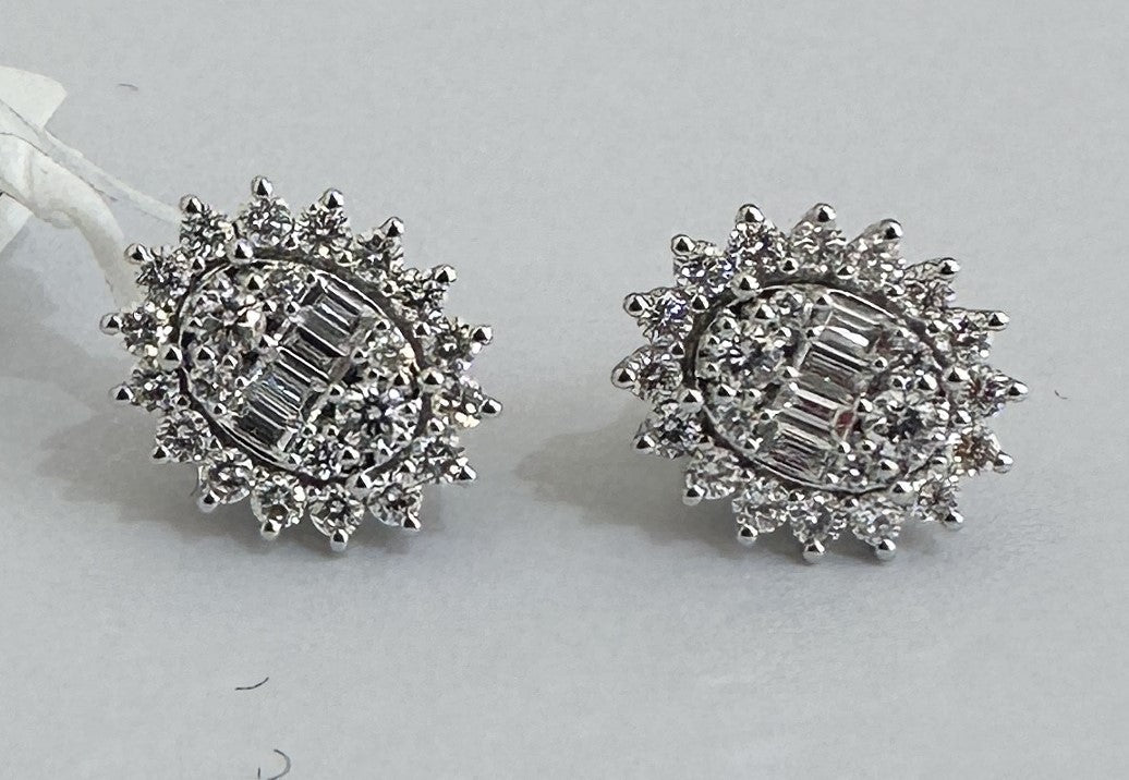 0.68 ct 18K White Gold Oval Baguette Diamond Stud Earrings