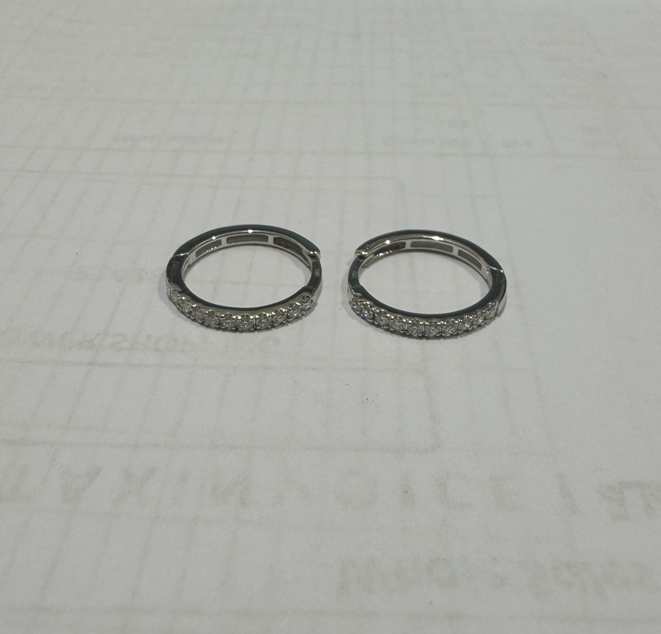 0.20 ct 18K White Gold Diamond Earrings