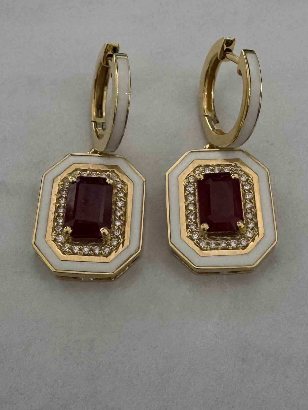 0.17 ct 18K Yellow Gold Diamond Earrings