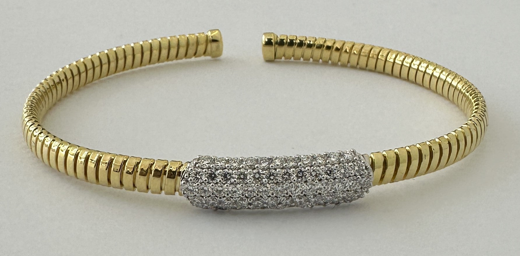 1.08 ct Pave Diamond Bangle