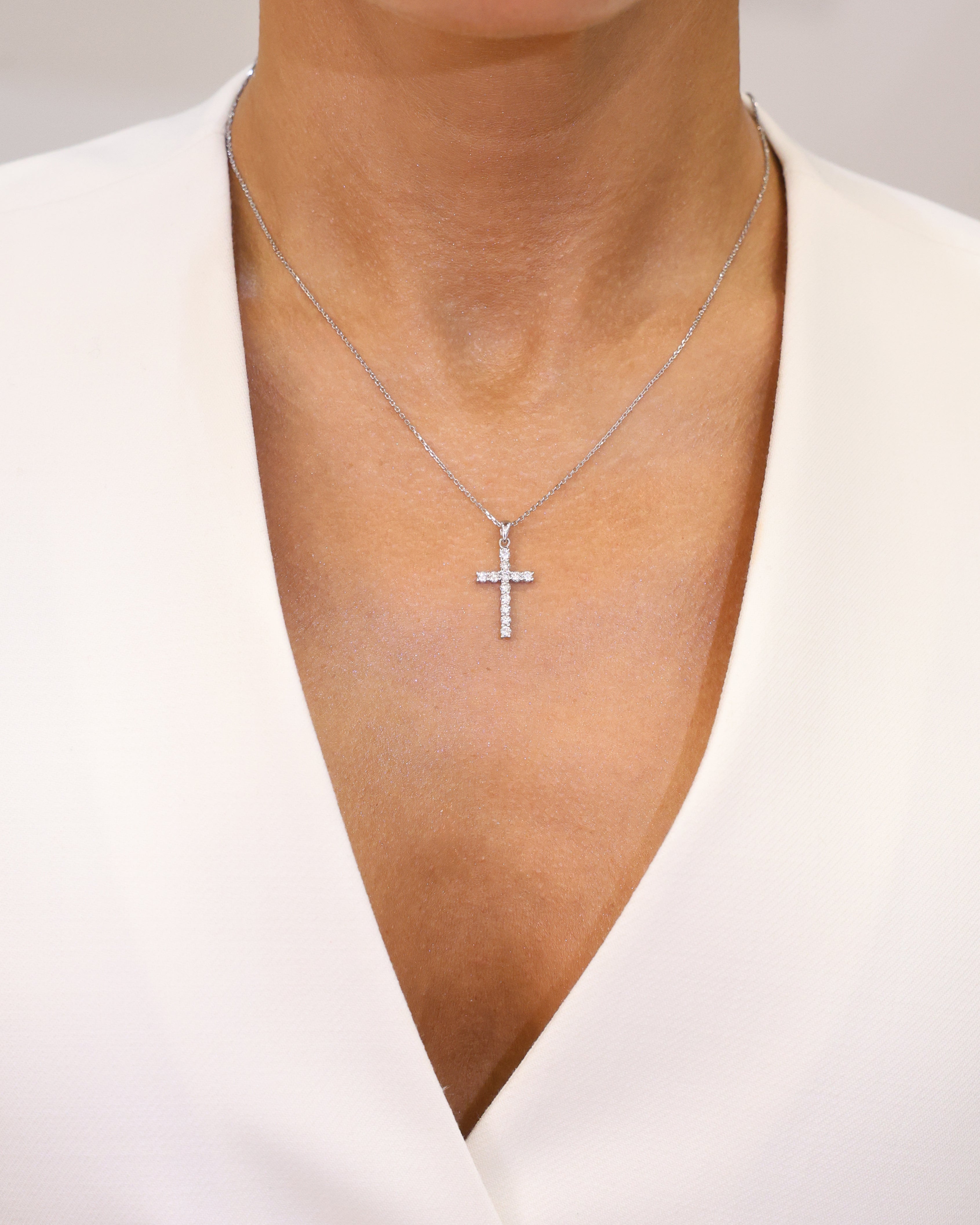CROSS PENDANT NATURAL DIAMOND 0,55 CT.