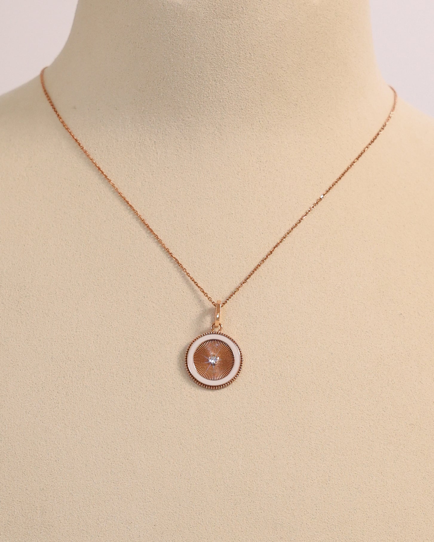 CIRCLE ENAMEL DIAMOND NECKLACE