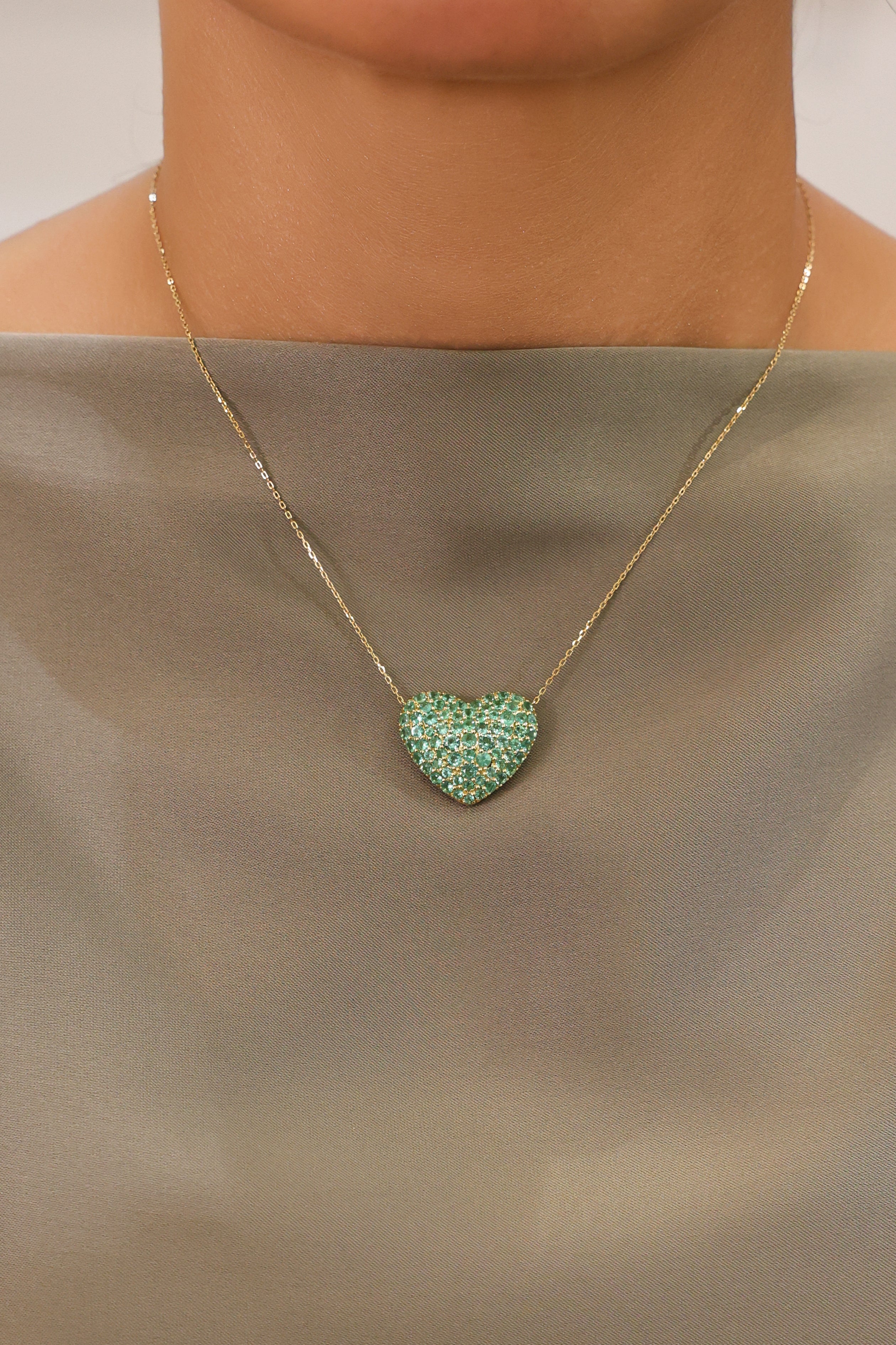 HEART NECKLACE NATURAL EMERALD