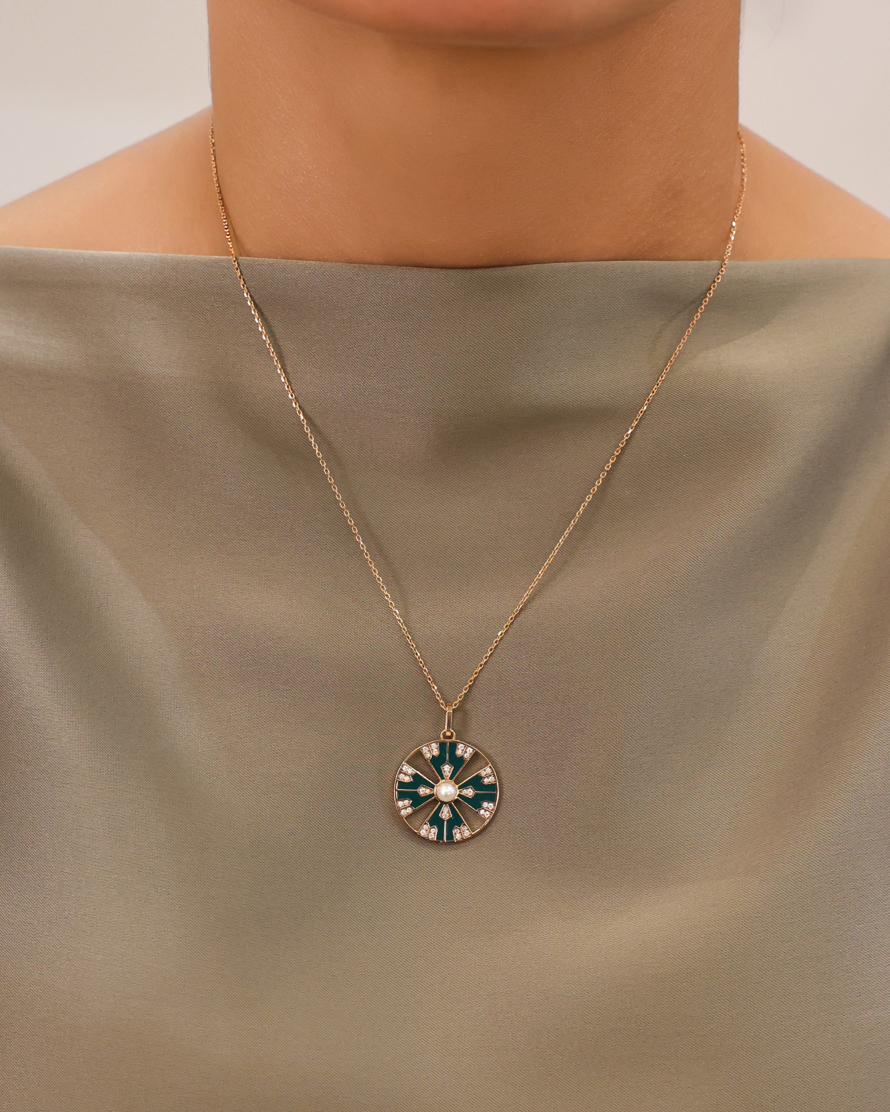 STAR ENAMEL NECKLACE