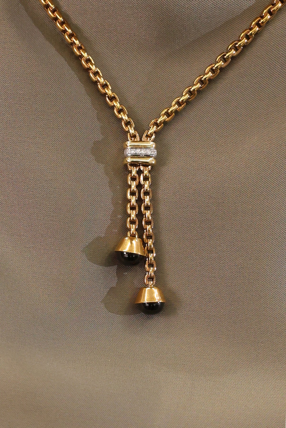 Onyx Necklace with Natural Diamond in 18K Rose Gold – view 2