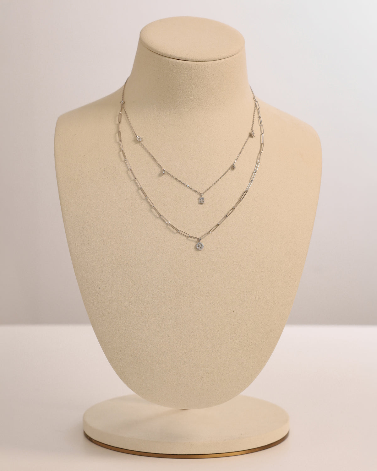 Double Chain Necklace Natural Diamond in 18K White Gold – view 2
