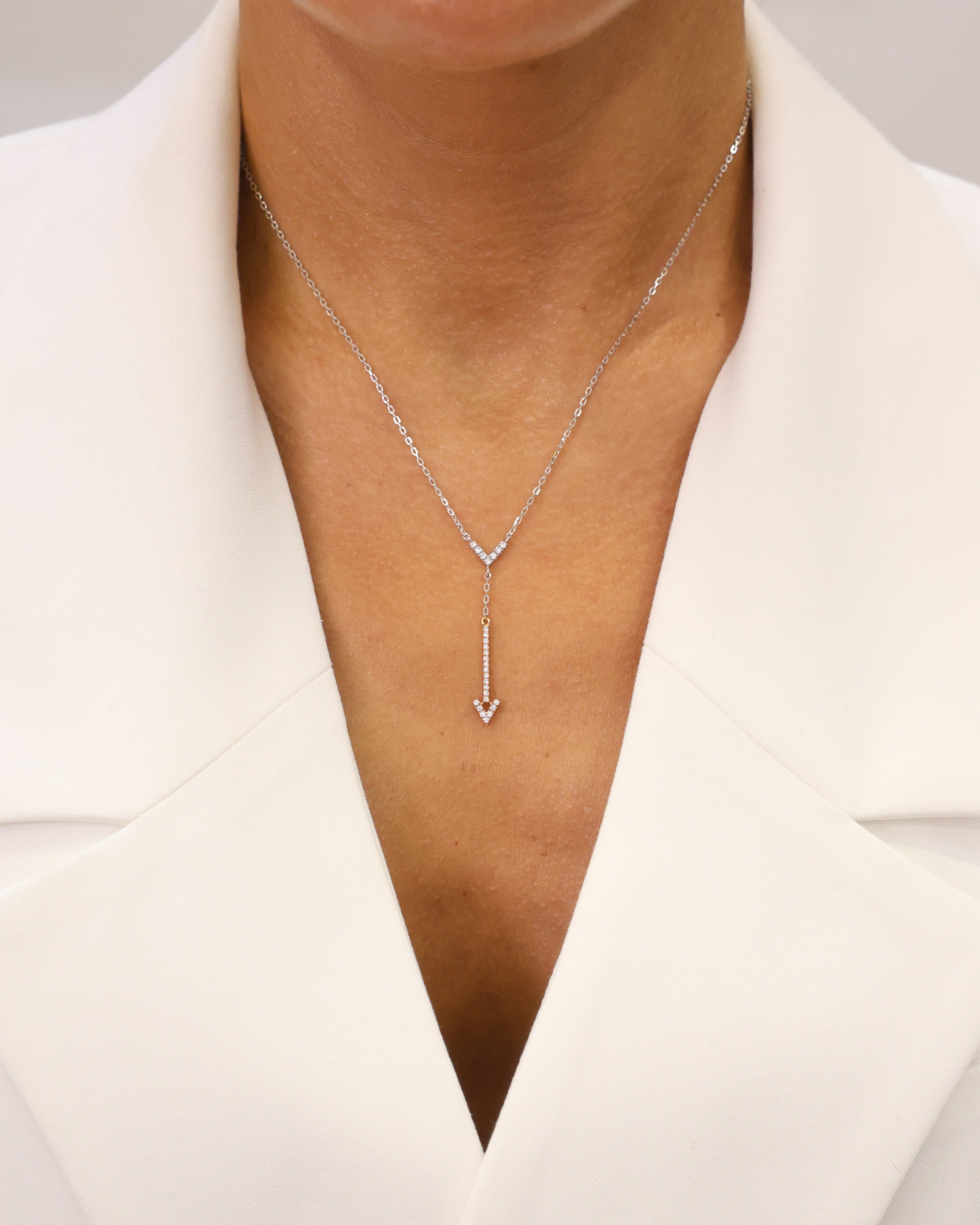ARROW NECKLACE NATURAL DIAMOND