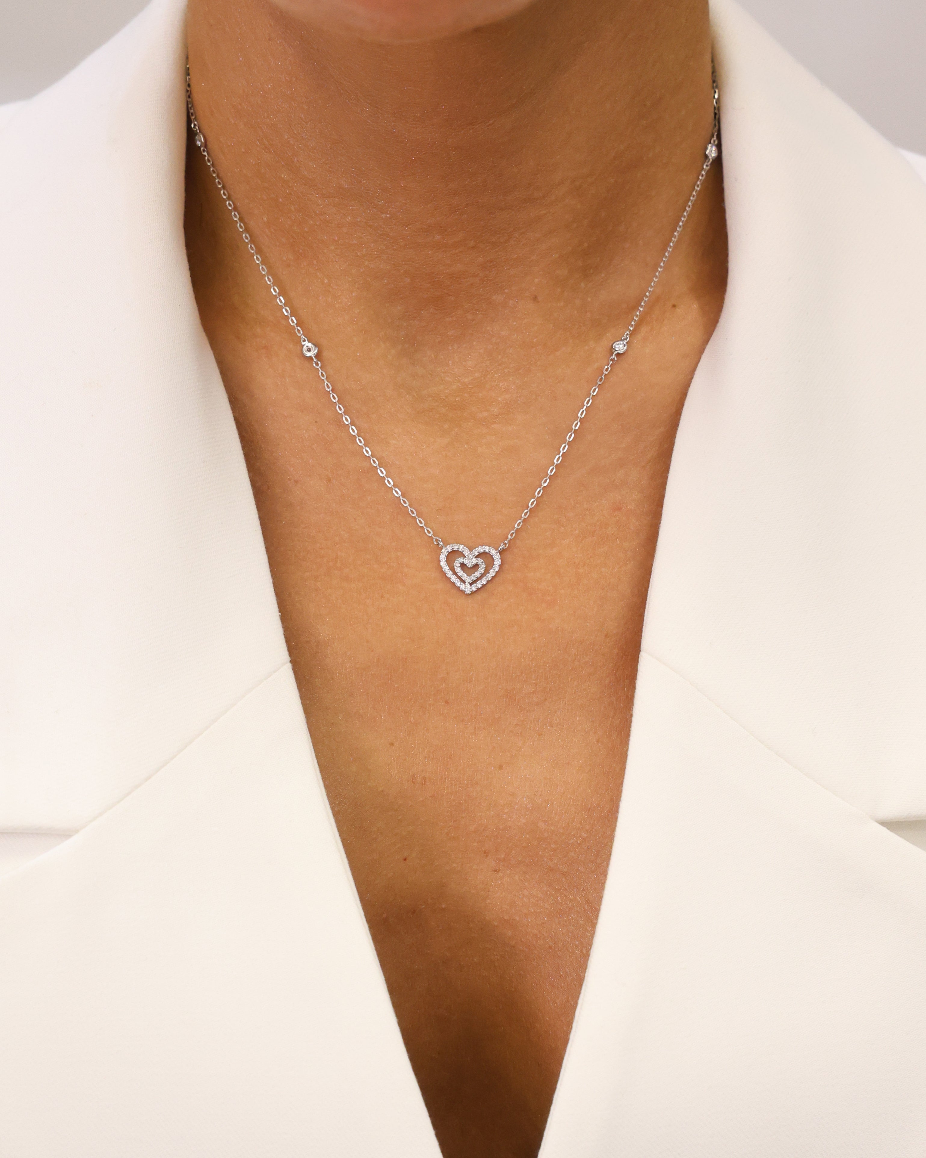 HEART NECKLACE NATURAL DIAMOND