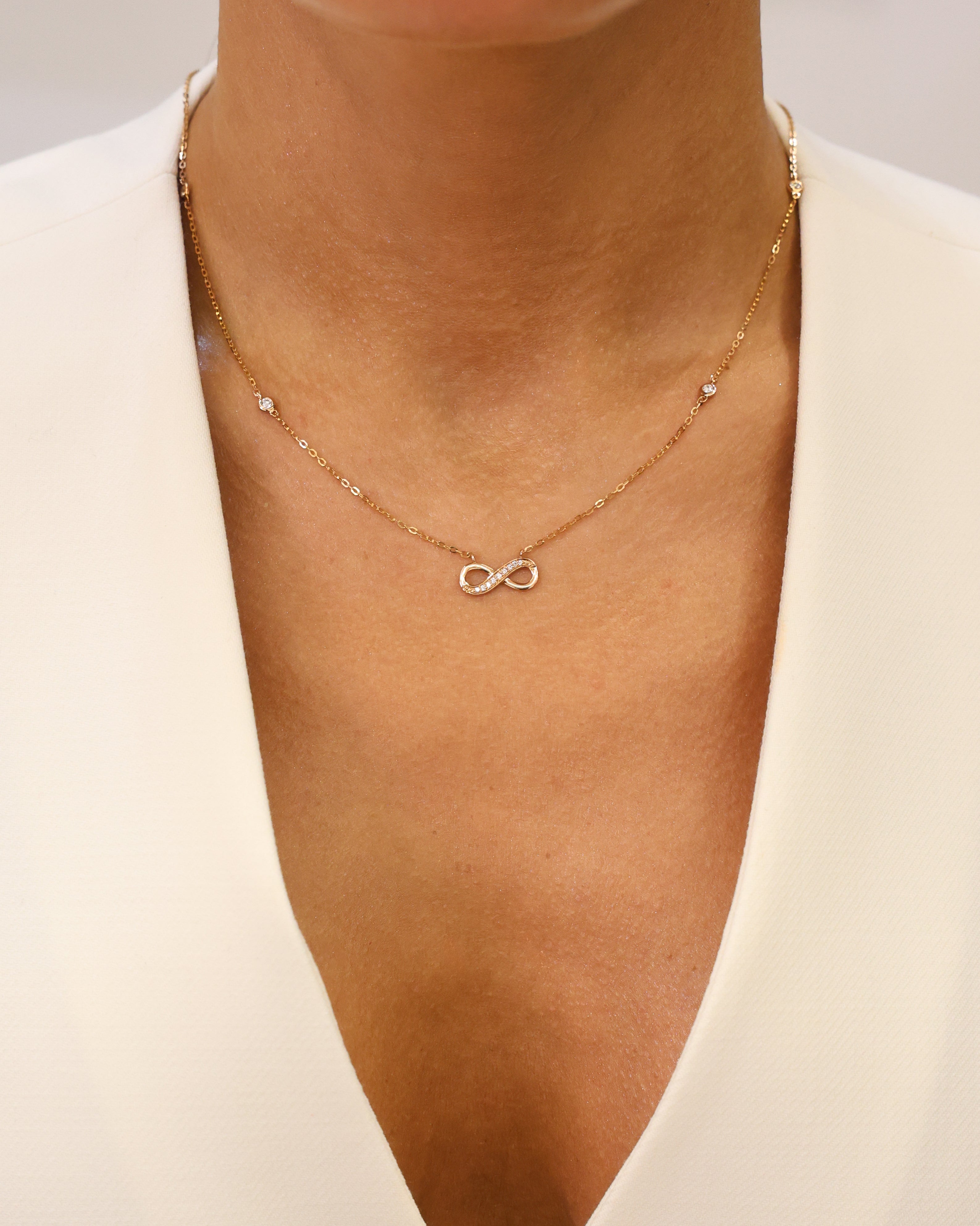 INFINITY NECKLACE