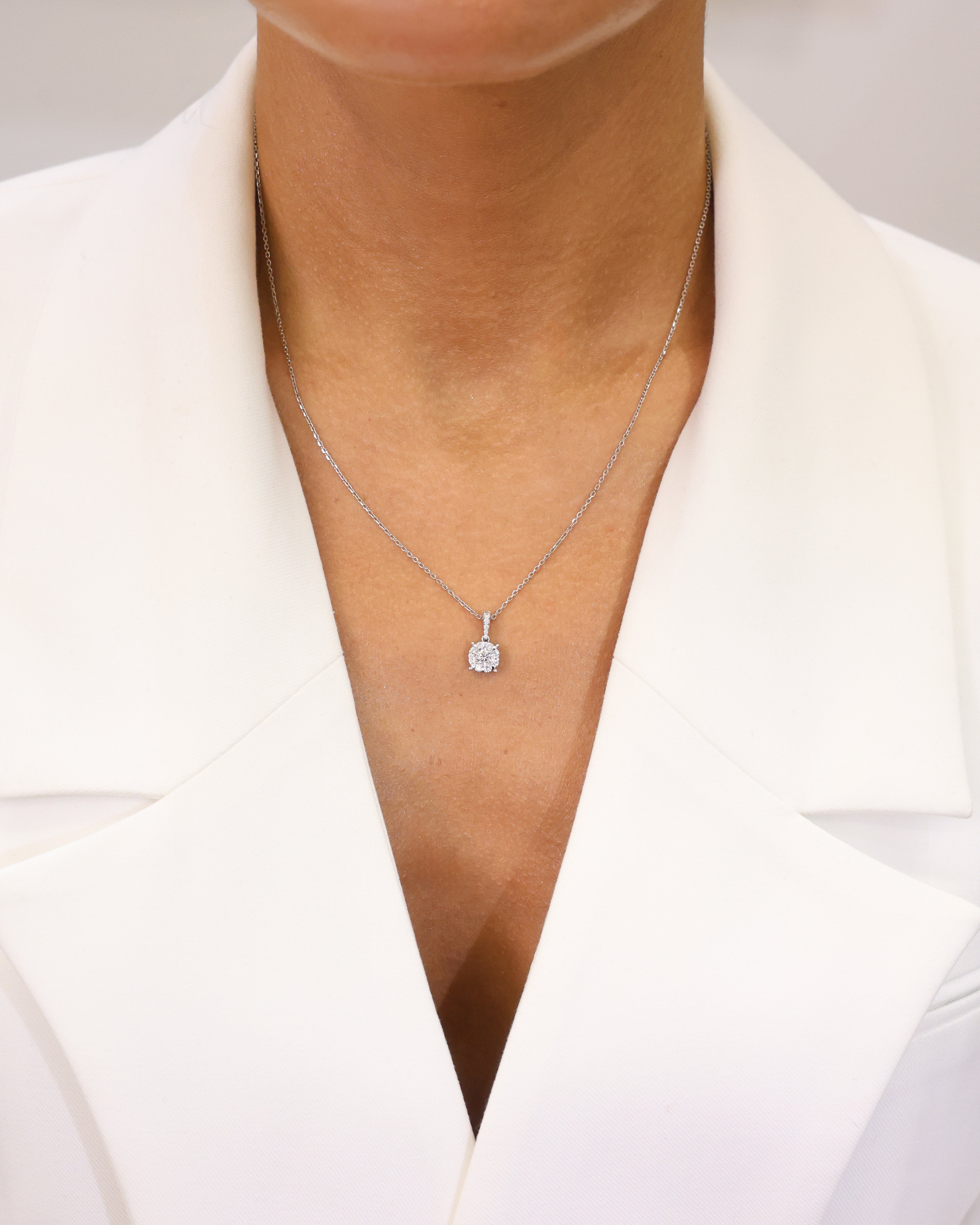 ROUND PENDANT NATURAL DIAMOND