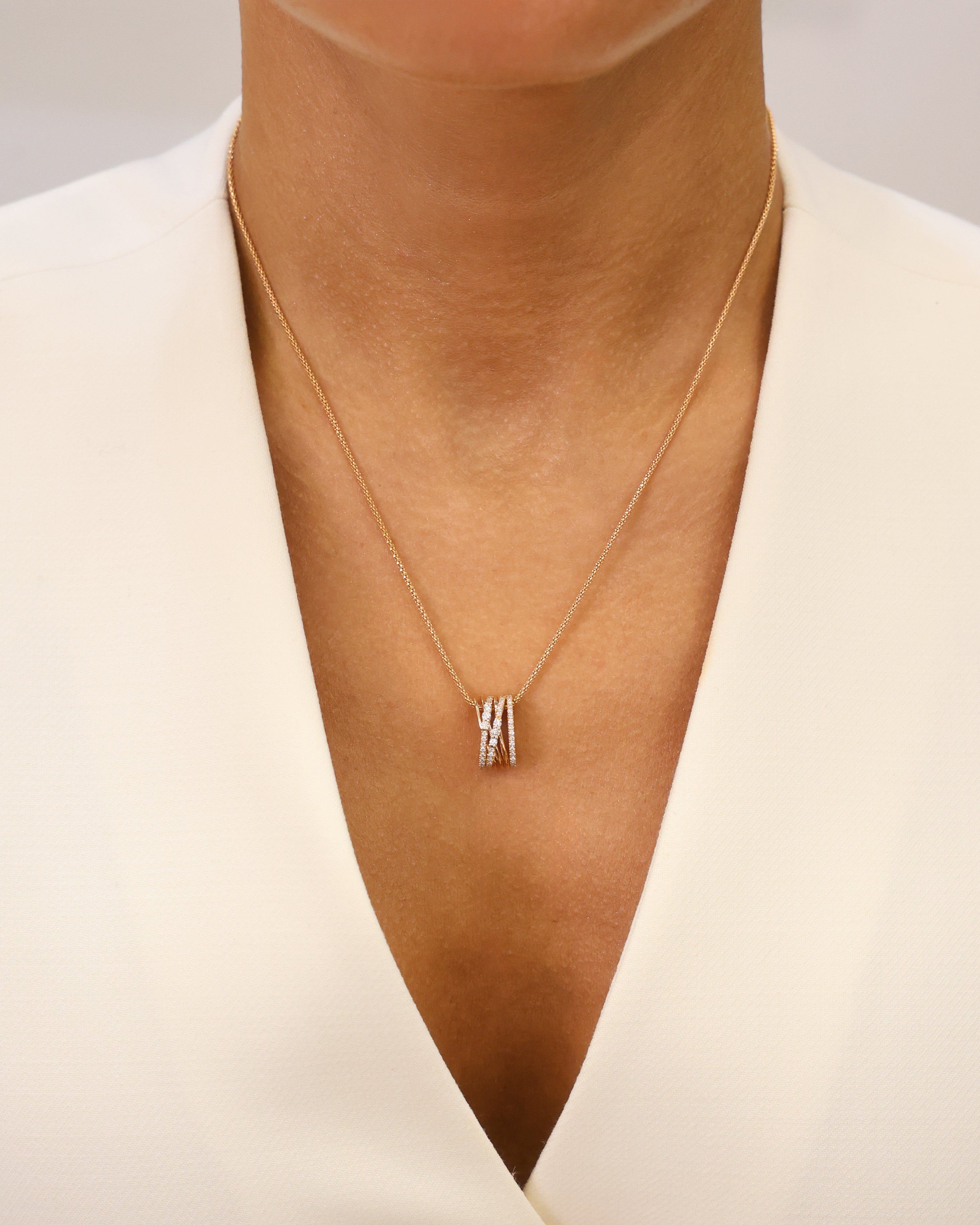 FASHION NATURAL DIAMOND PENDANT