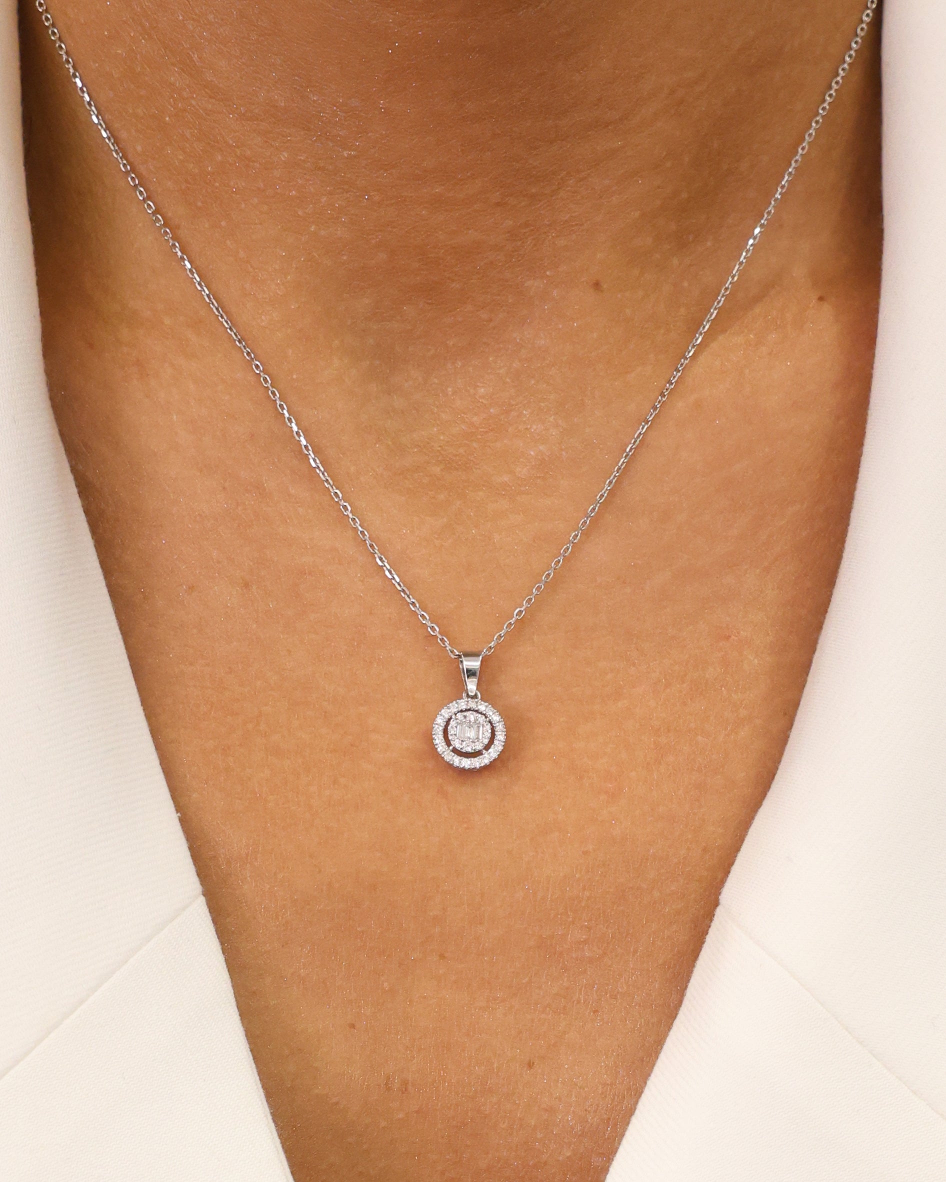 ROUND  PENDANT NATURAL DIAMOND