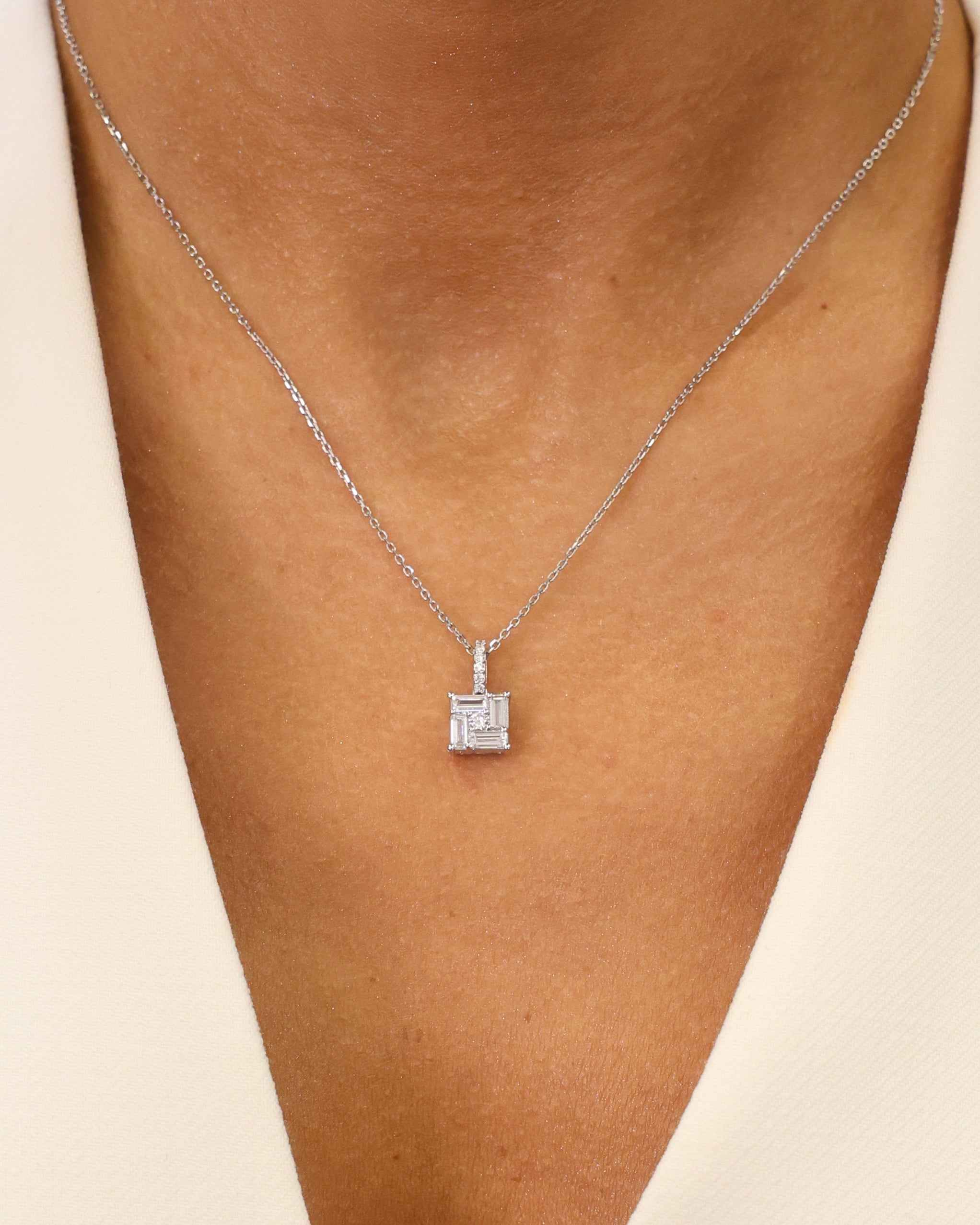BAGUETTE DIAMOND PENDANT