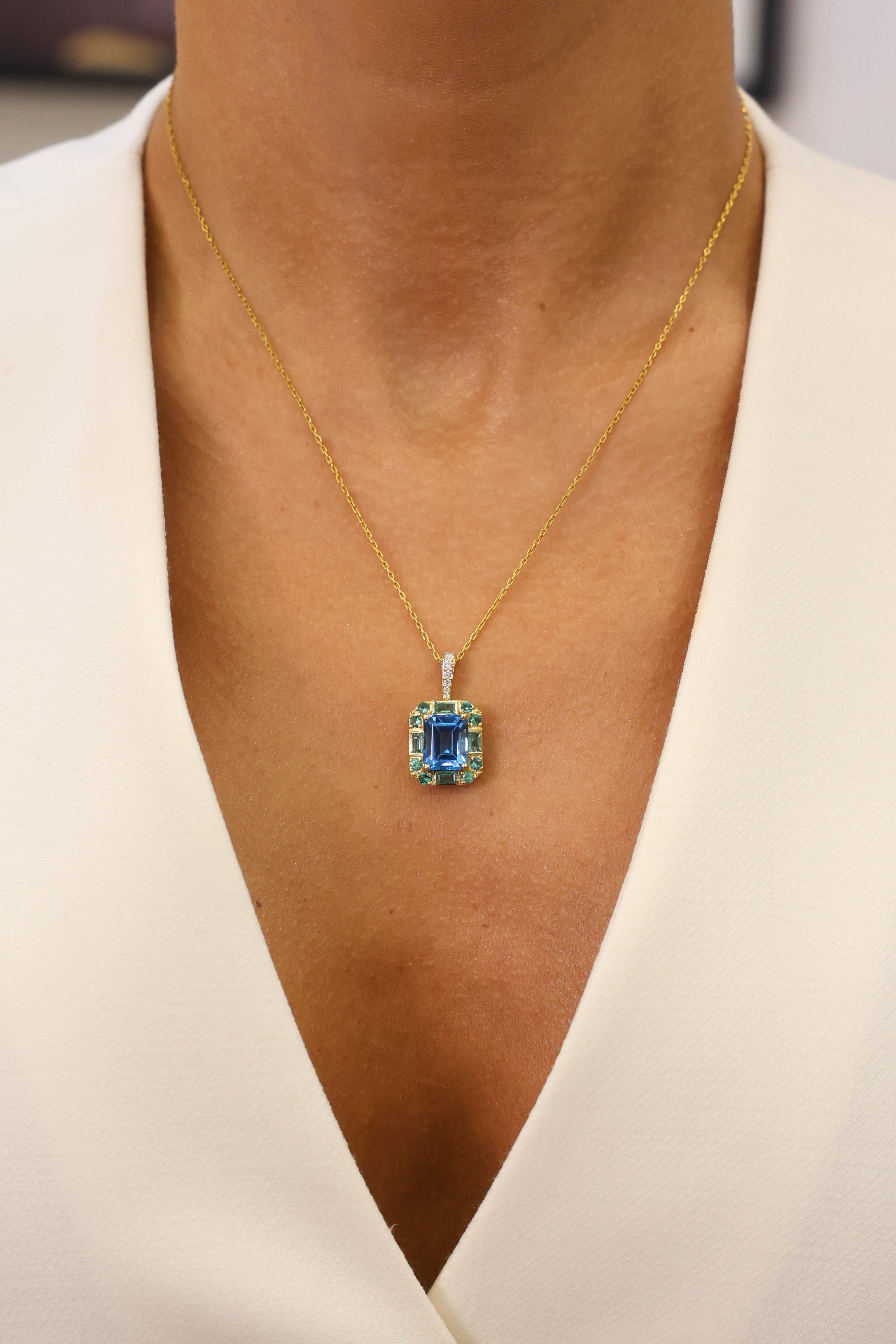 EMERALD PENDANT