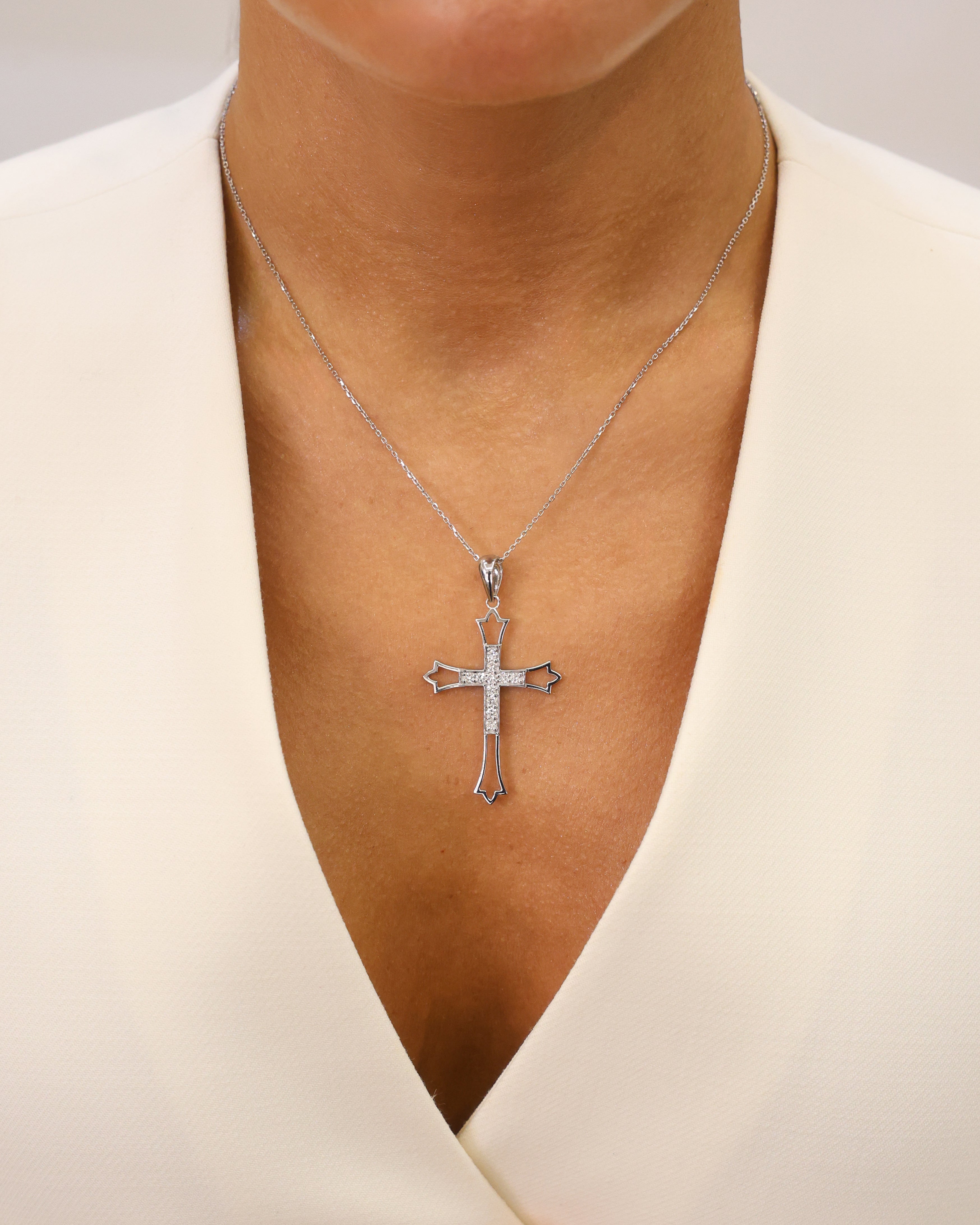 CROSS PENDANT NATURAL DIAMOND 0,56 CT