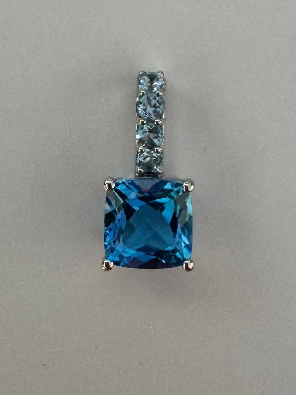 BLUE TOPAZ PENDANT