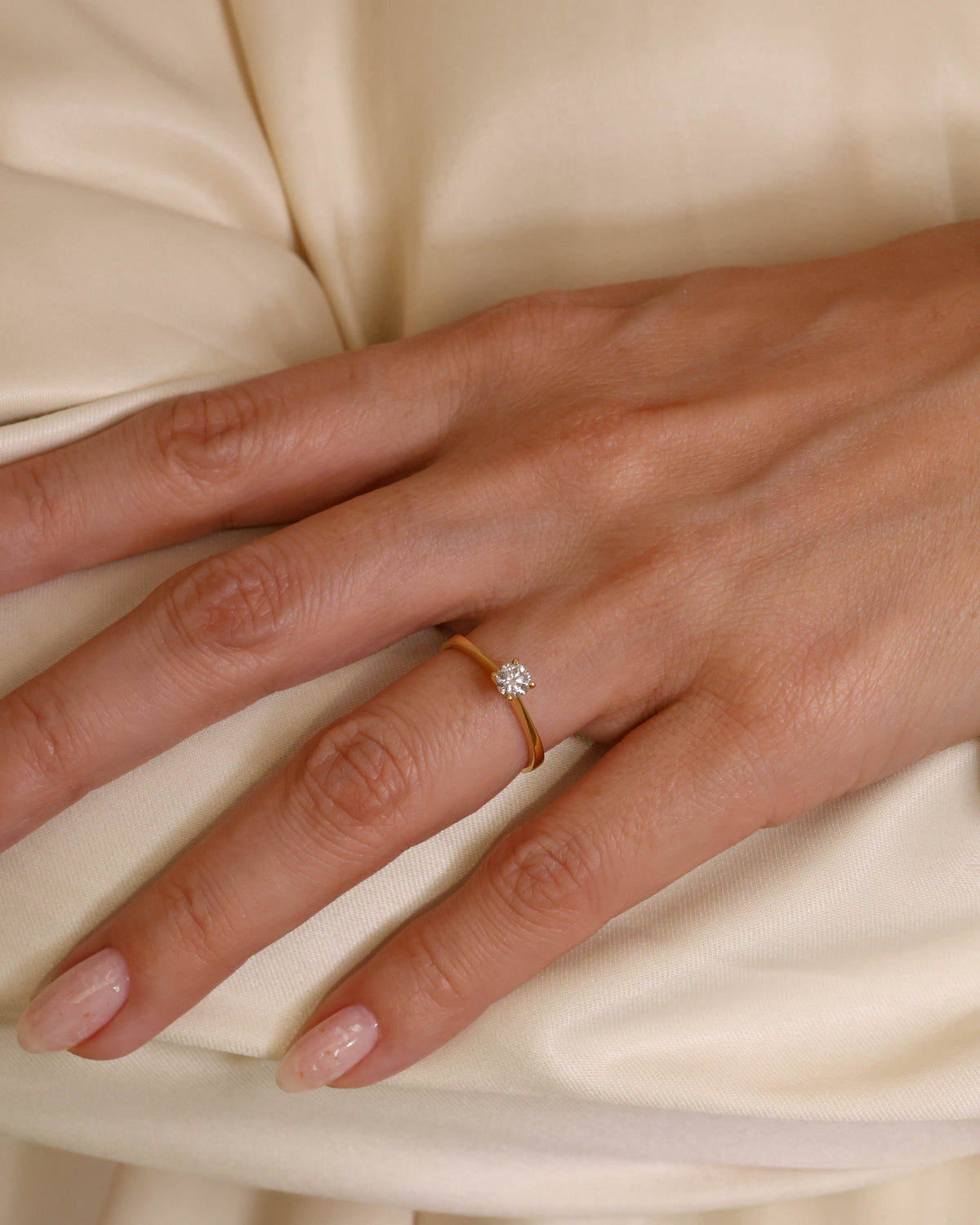 Solitaire Diamond Ring in 18K Yellow Gold, 0.30 ct